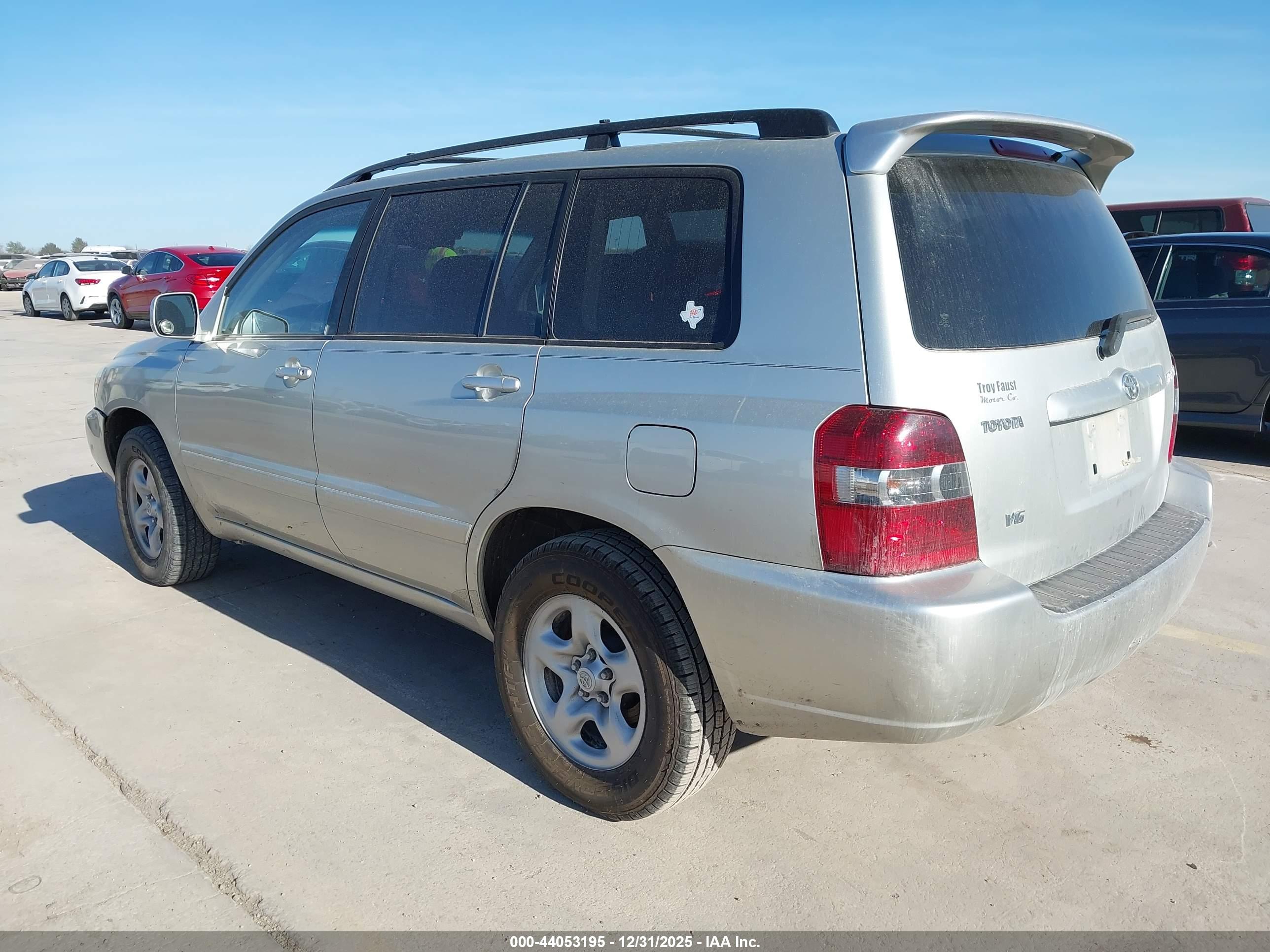 TOYOTA HIGHLANDER image 3