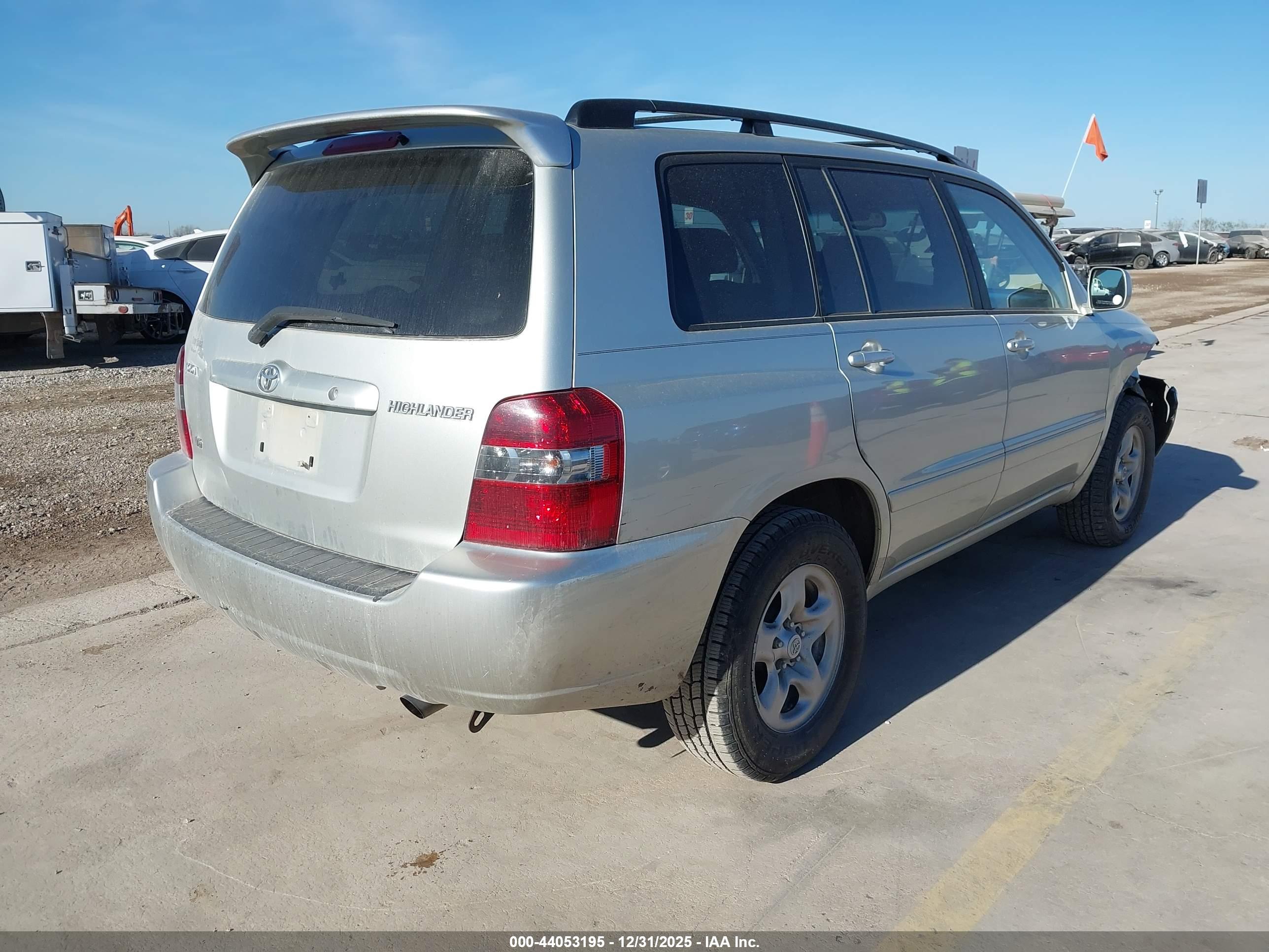 TOYOTA HIGHLANDER image 4