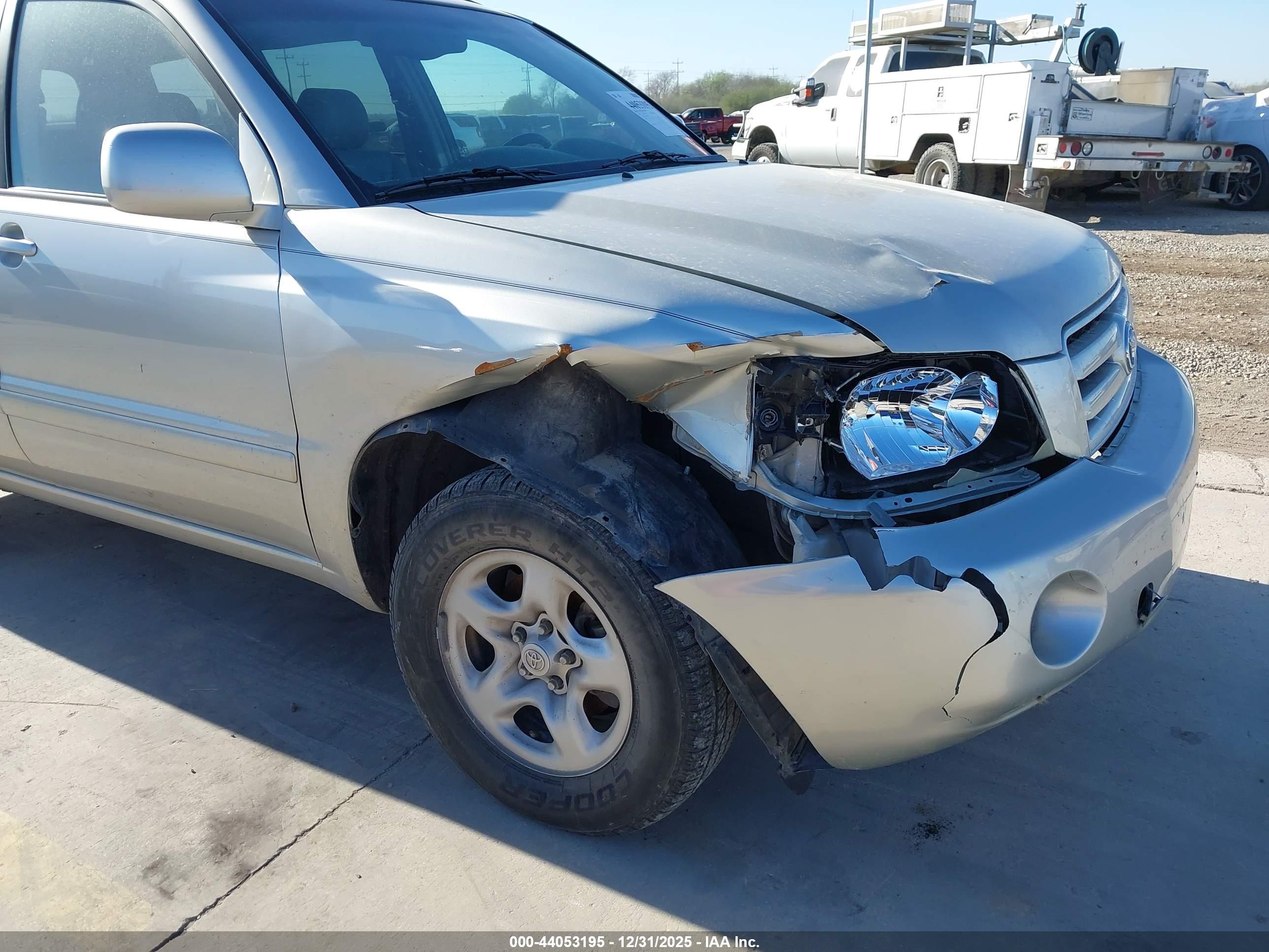 TOYOTA HIGHLANDER image 6