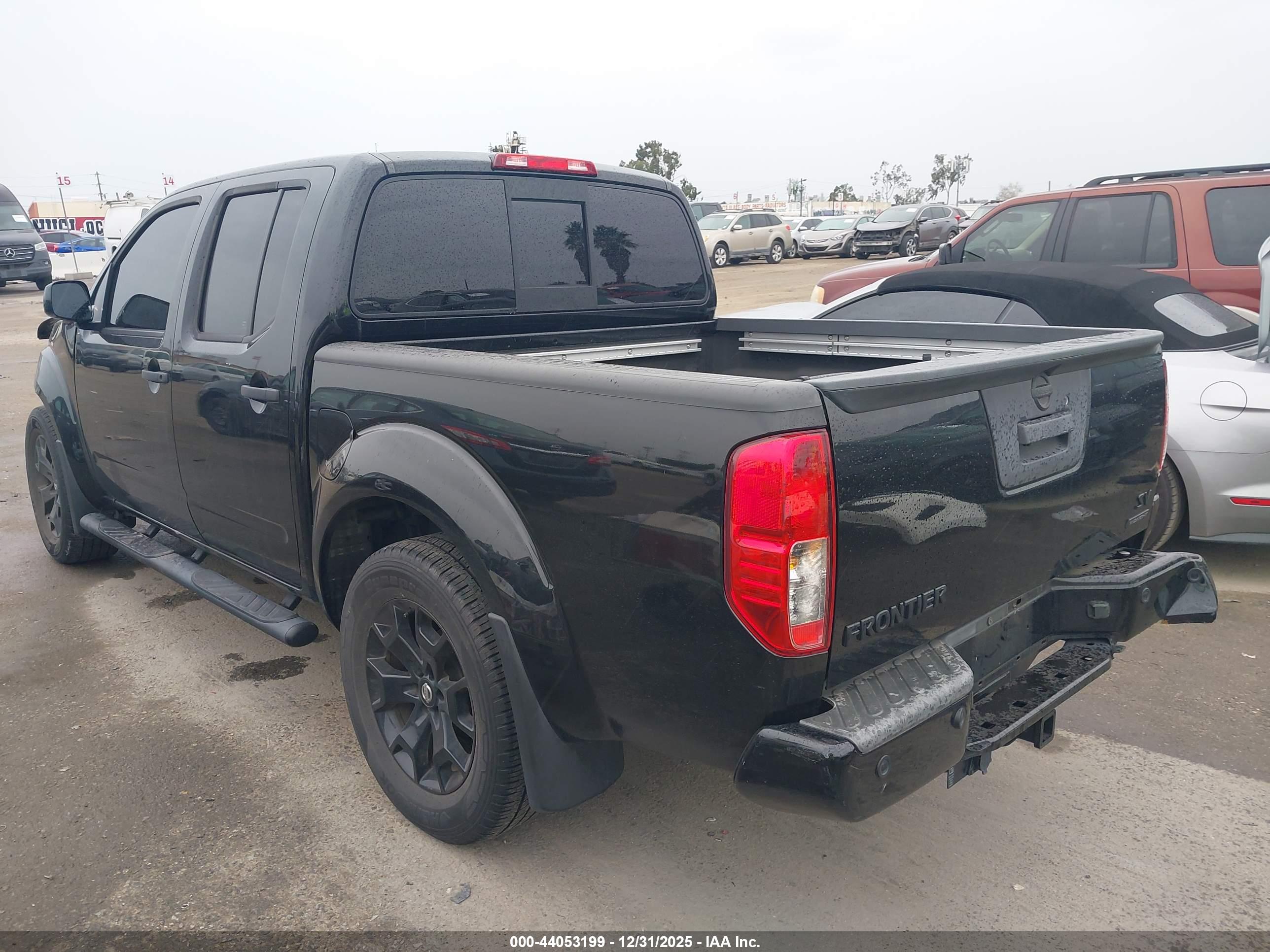 NISSAN FRONTIER image 3