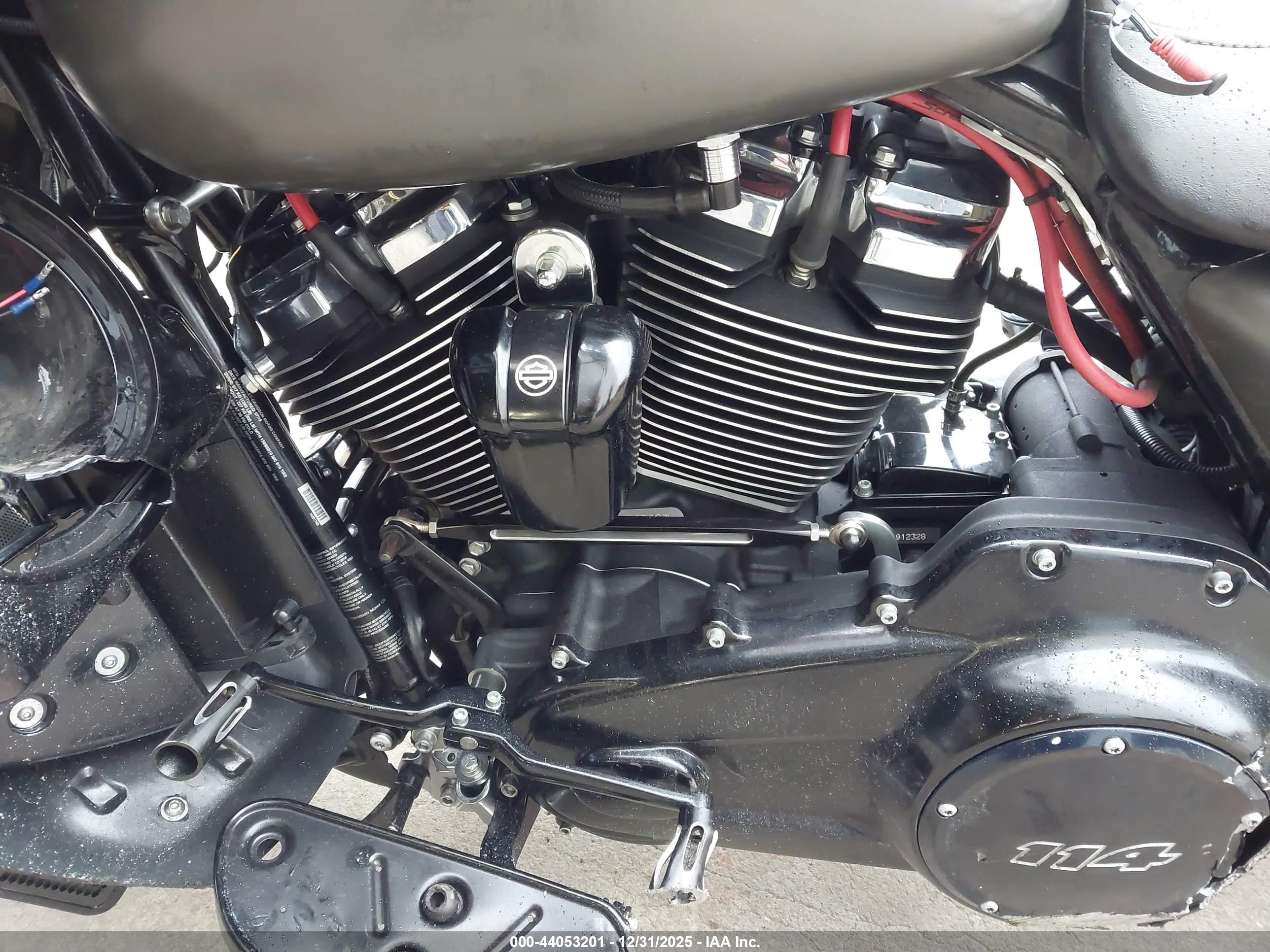 HARLEY-DAVIDSON FLTRXS image 9