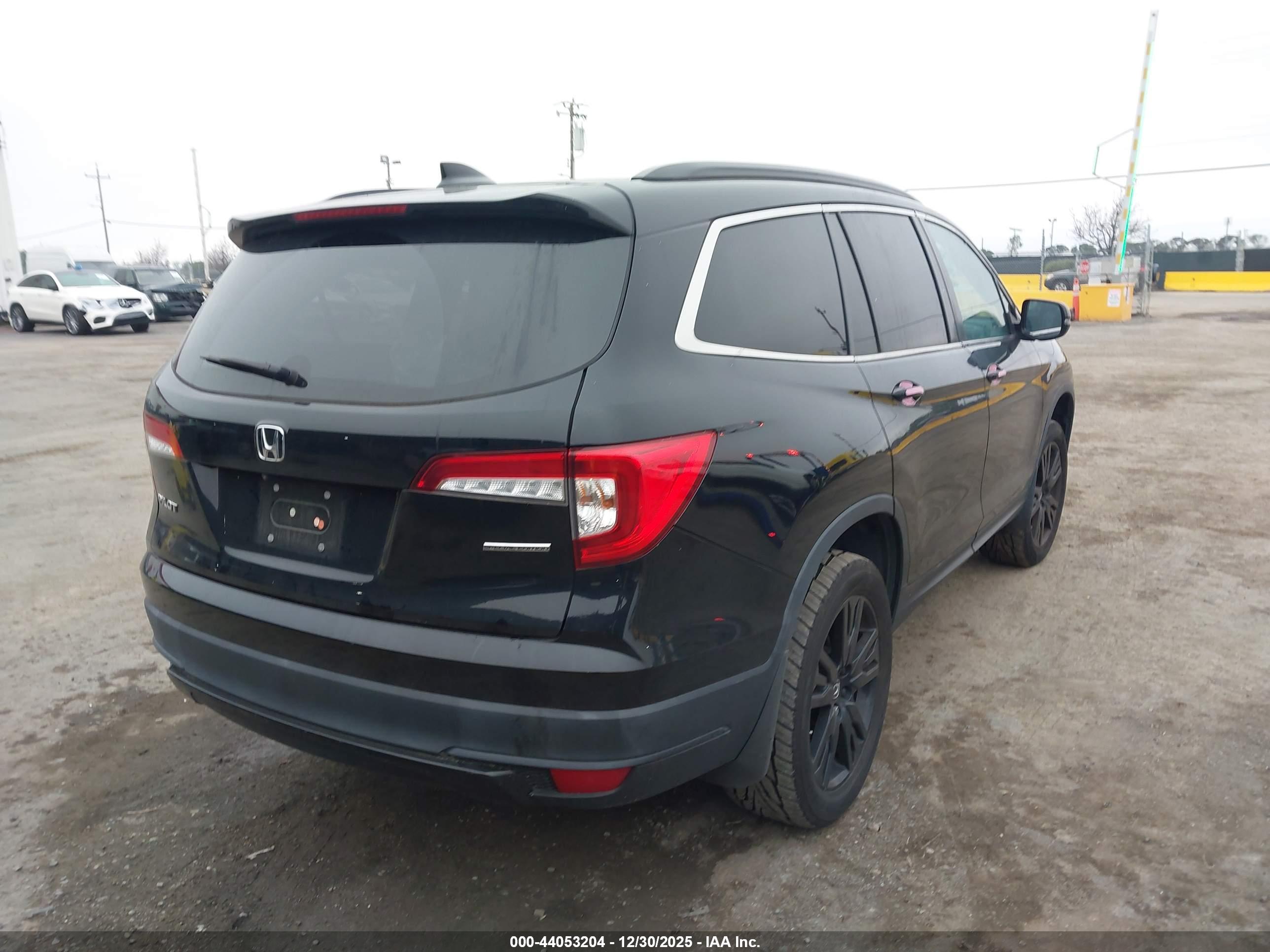 HONDA PILOT image 4