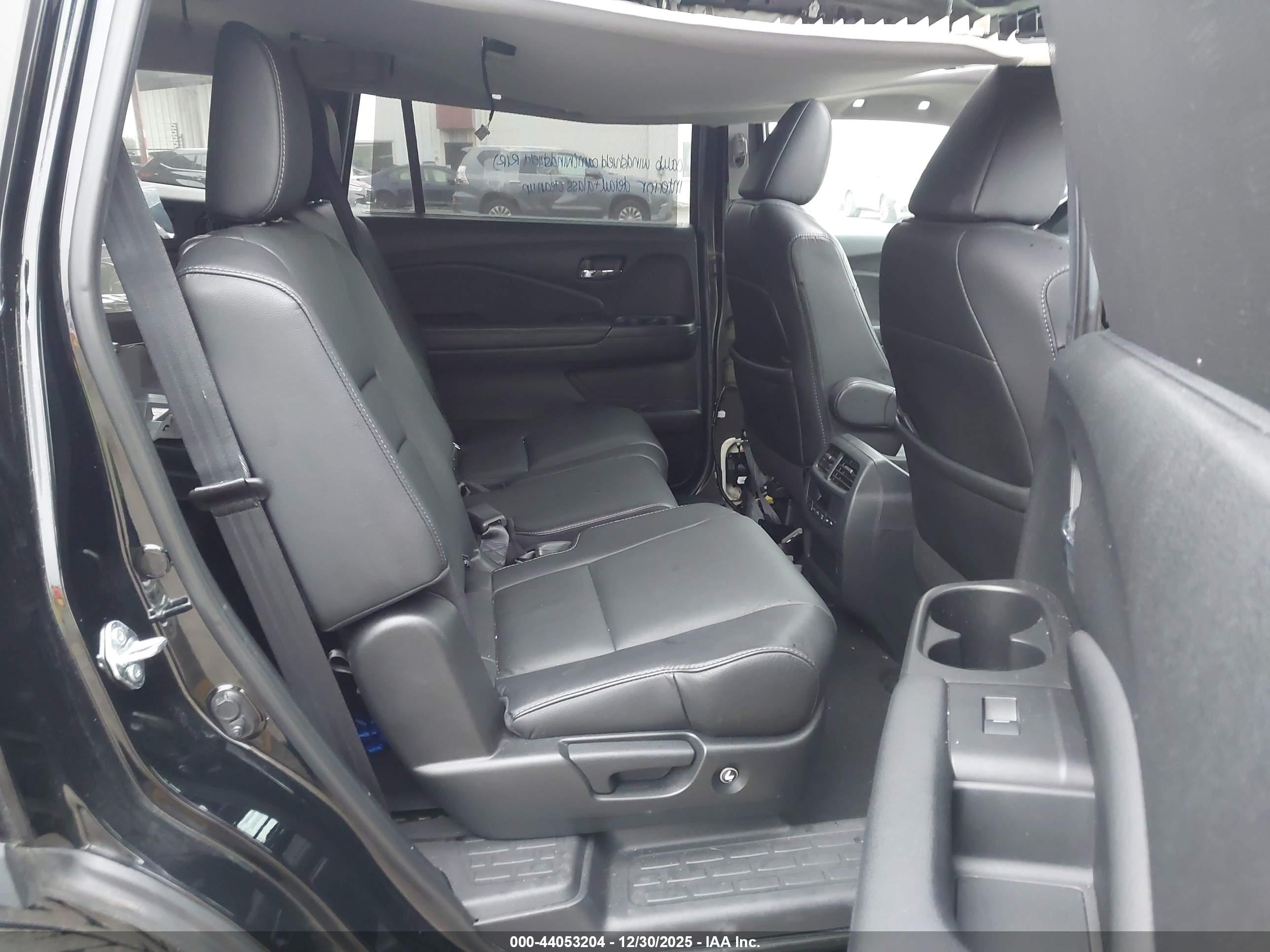 HONDA PILOT image 8