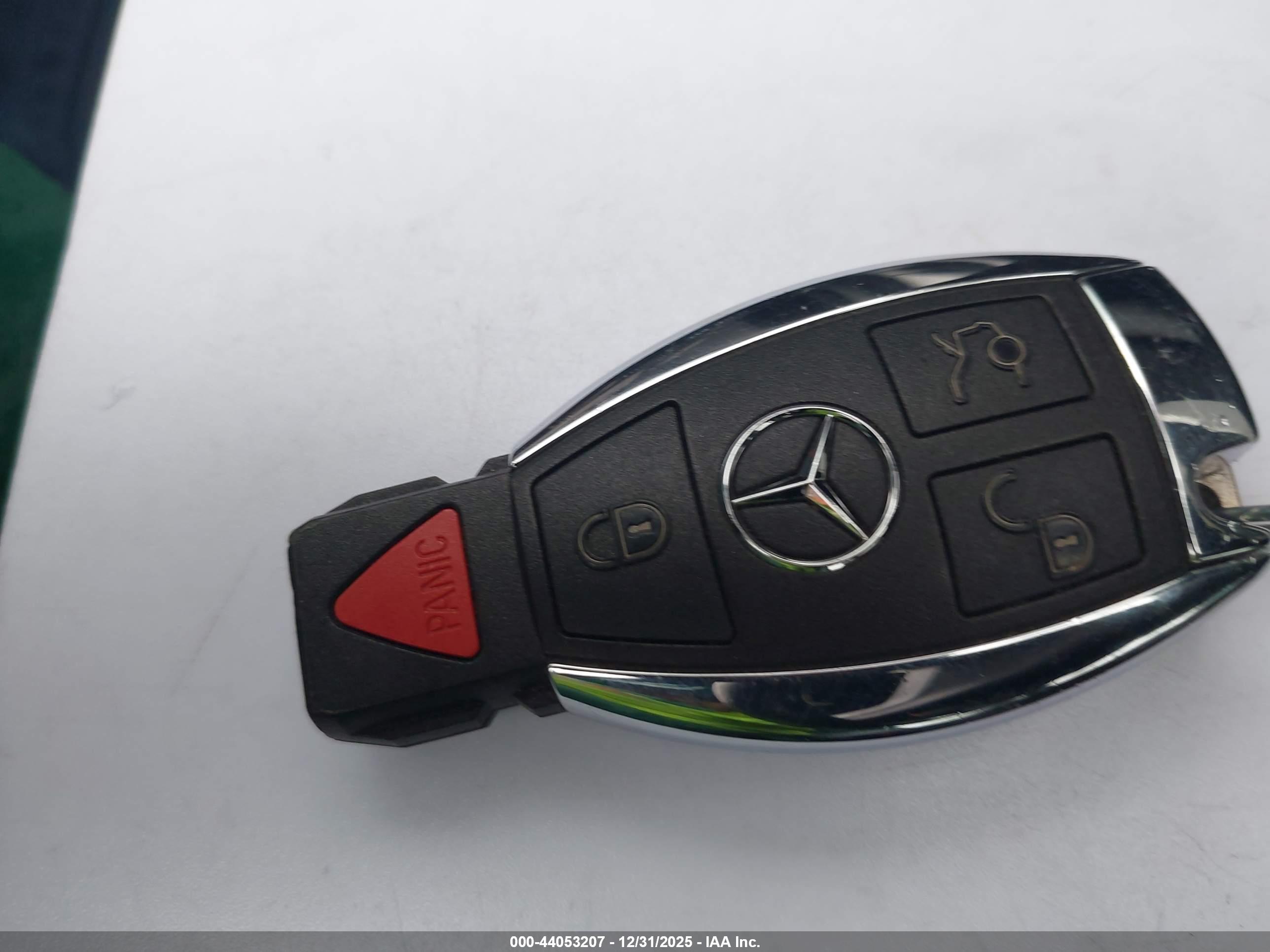 MERCEDES-BENZ E image 11