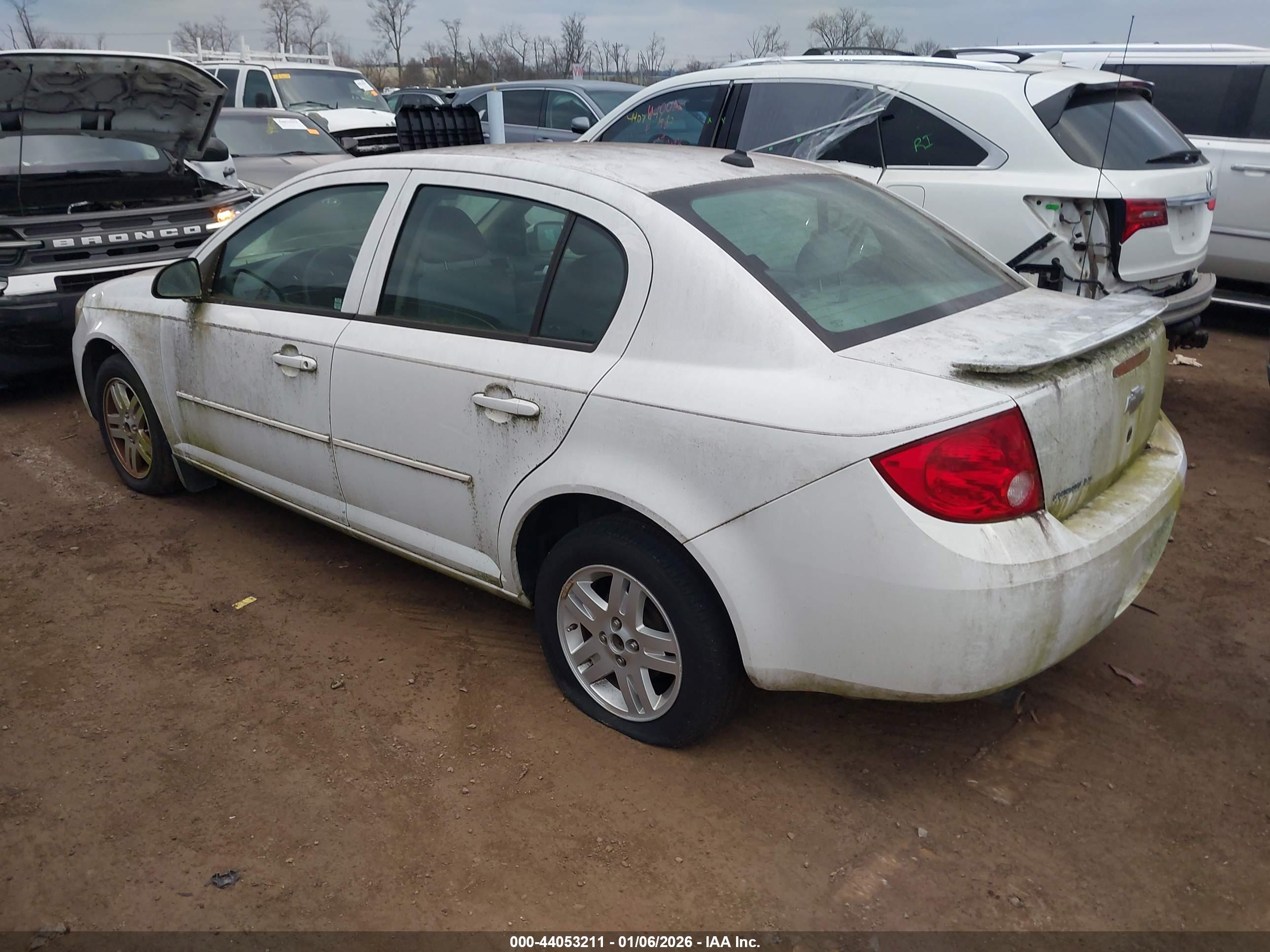 CHEVROLET COBALT image 3