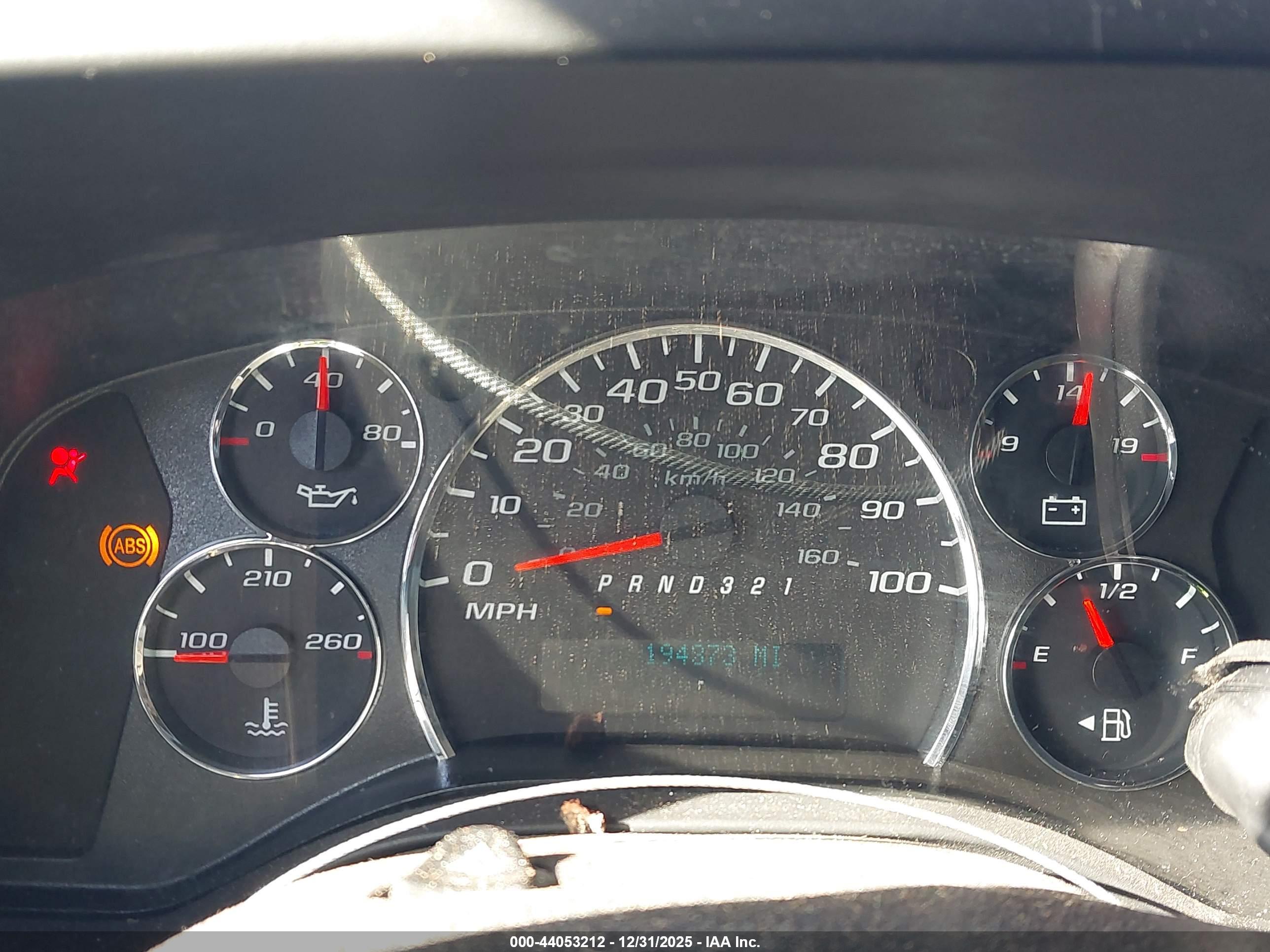 CHEVROLET EXPRESS image 7