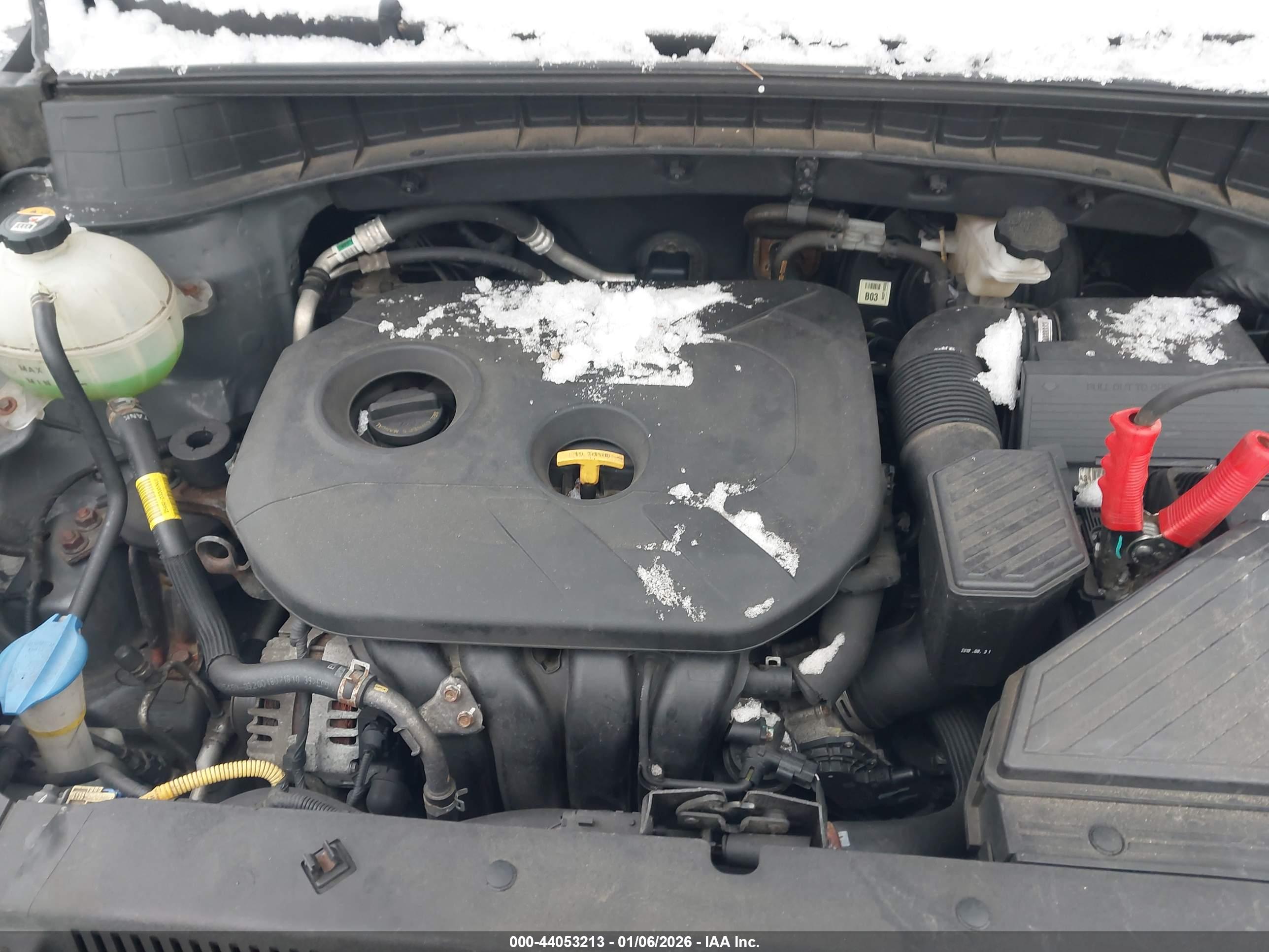HYUNDAI TUCSON image 10