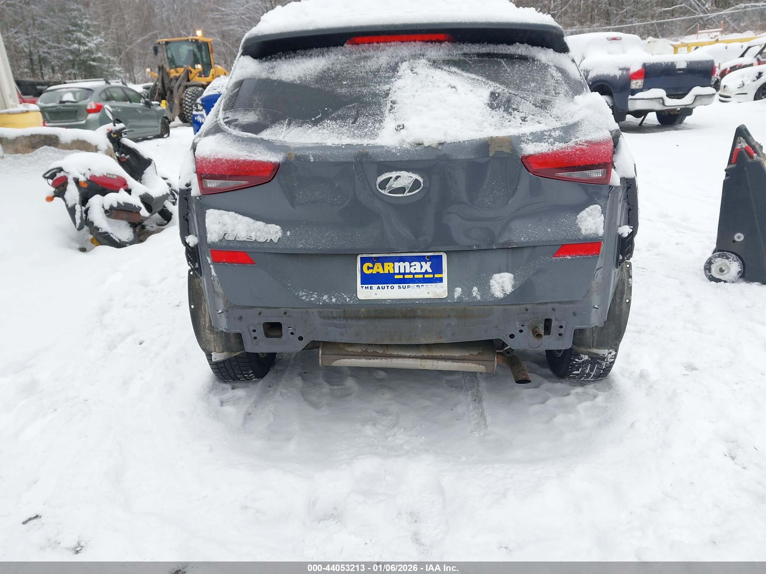 HYUNDAI TUCSON image 6