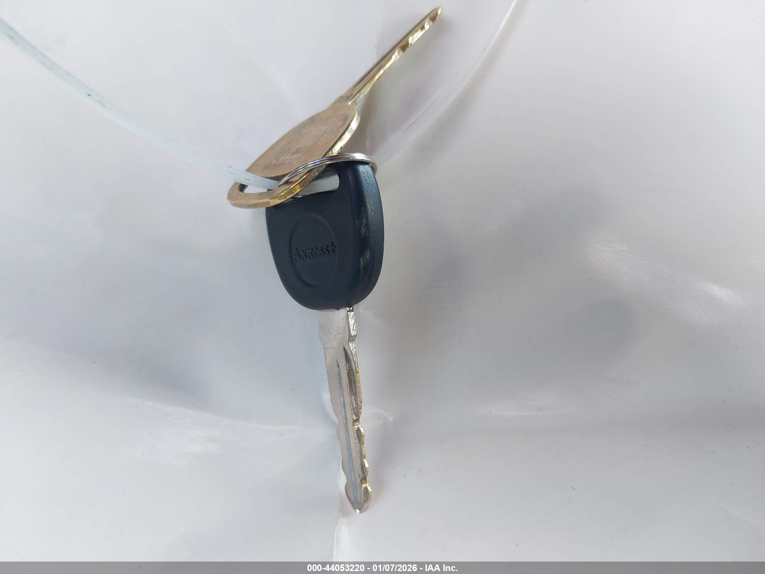 CHEVROLET EXPRESS image 11