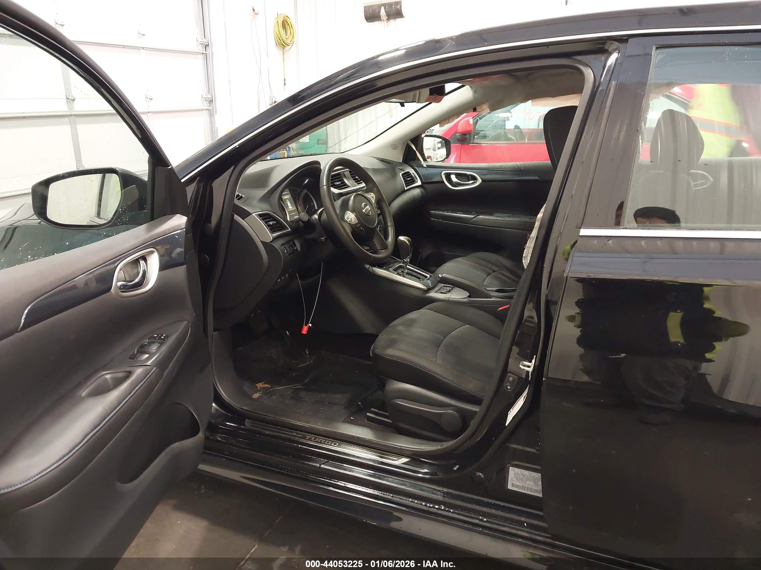 NISSAN SENTRA image 5