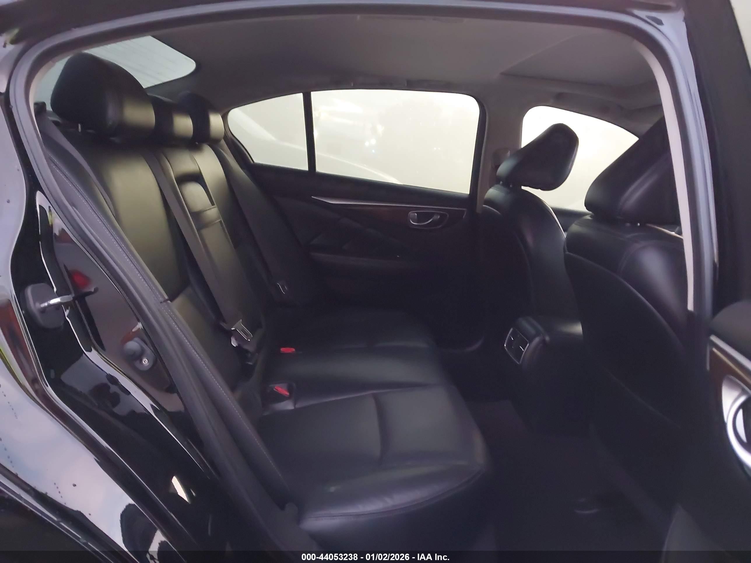 INFINITI Q50 image 8