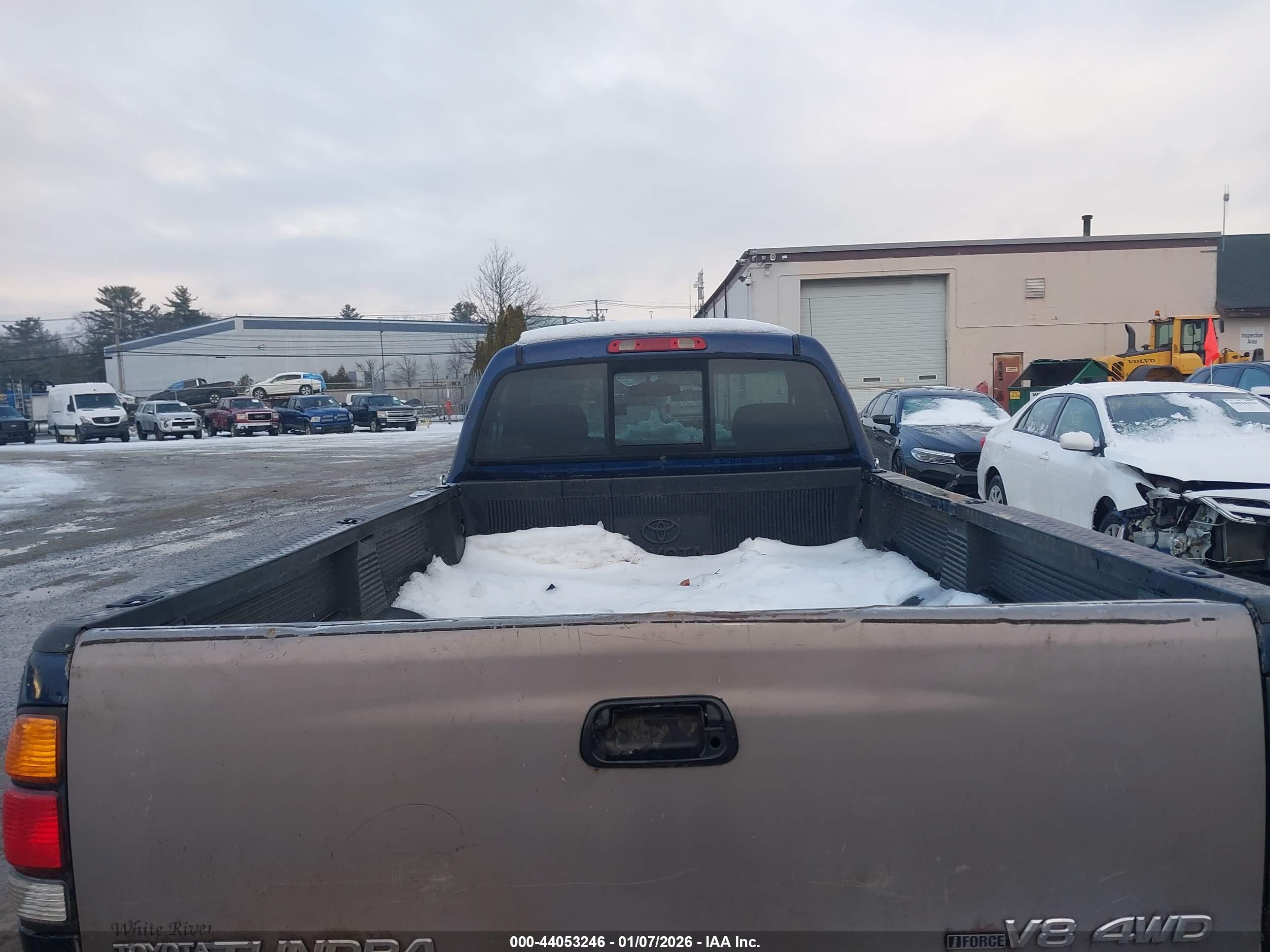 TOYOTA TUNDRA image 8