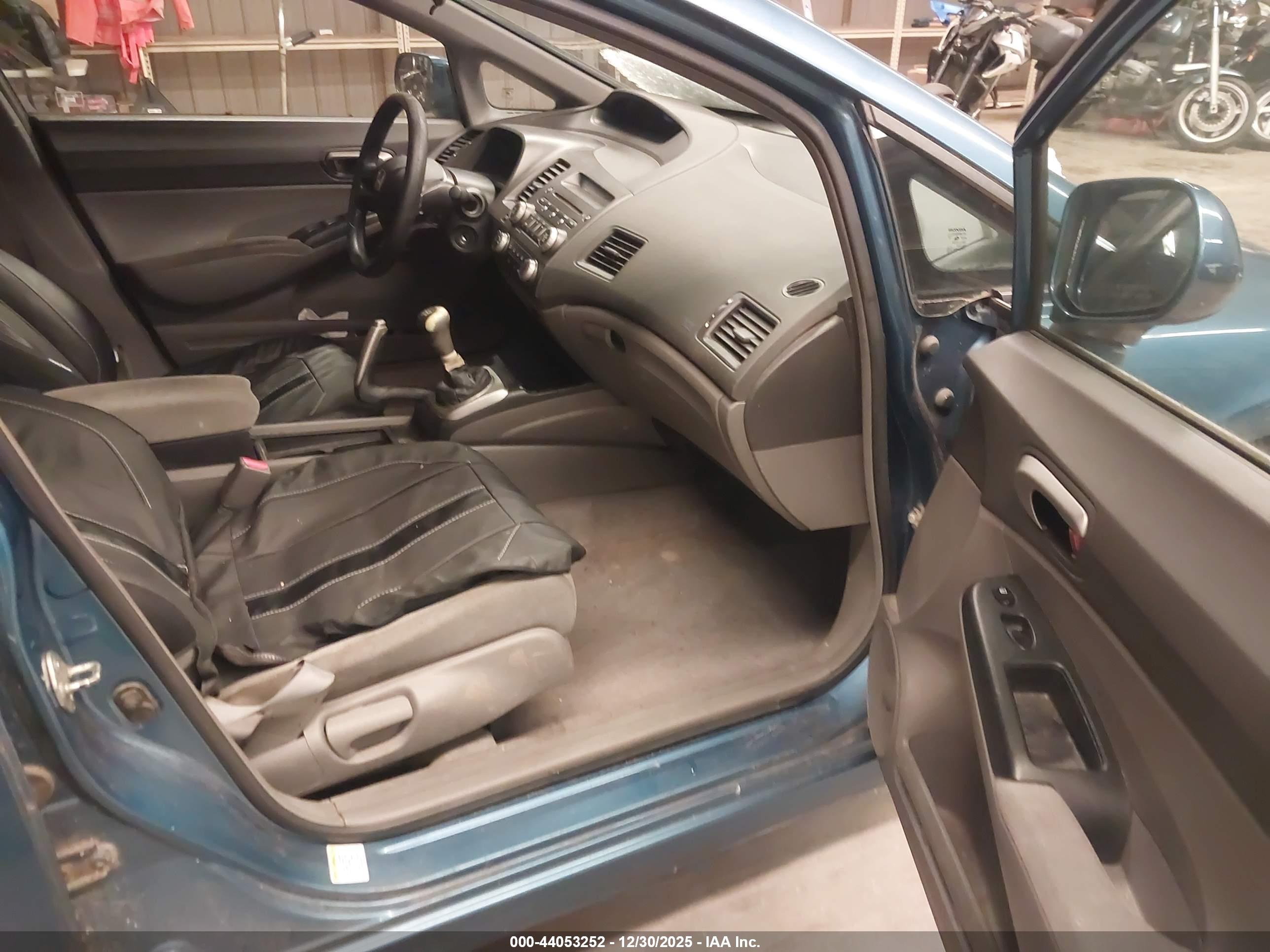 HONDA CIVIC image 5