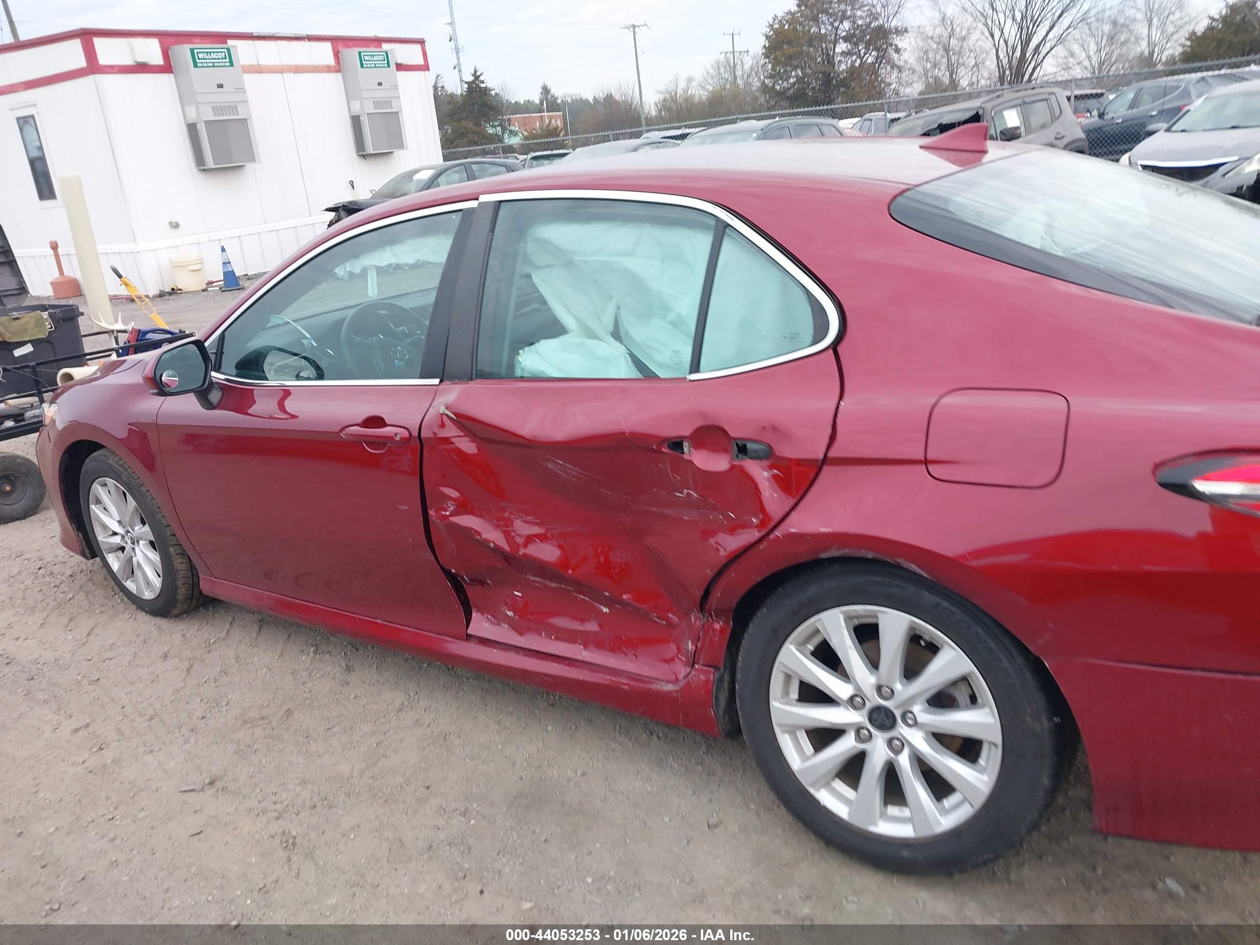 TOYOTA CAMRY image 6