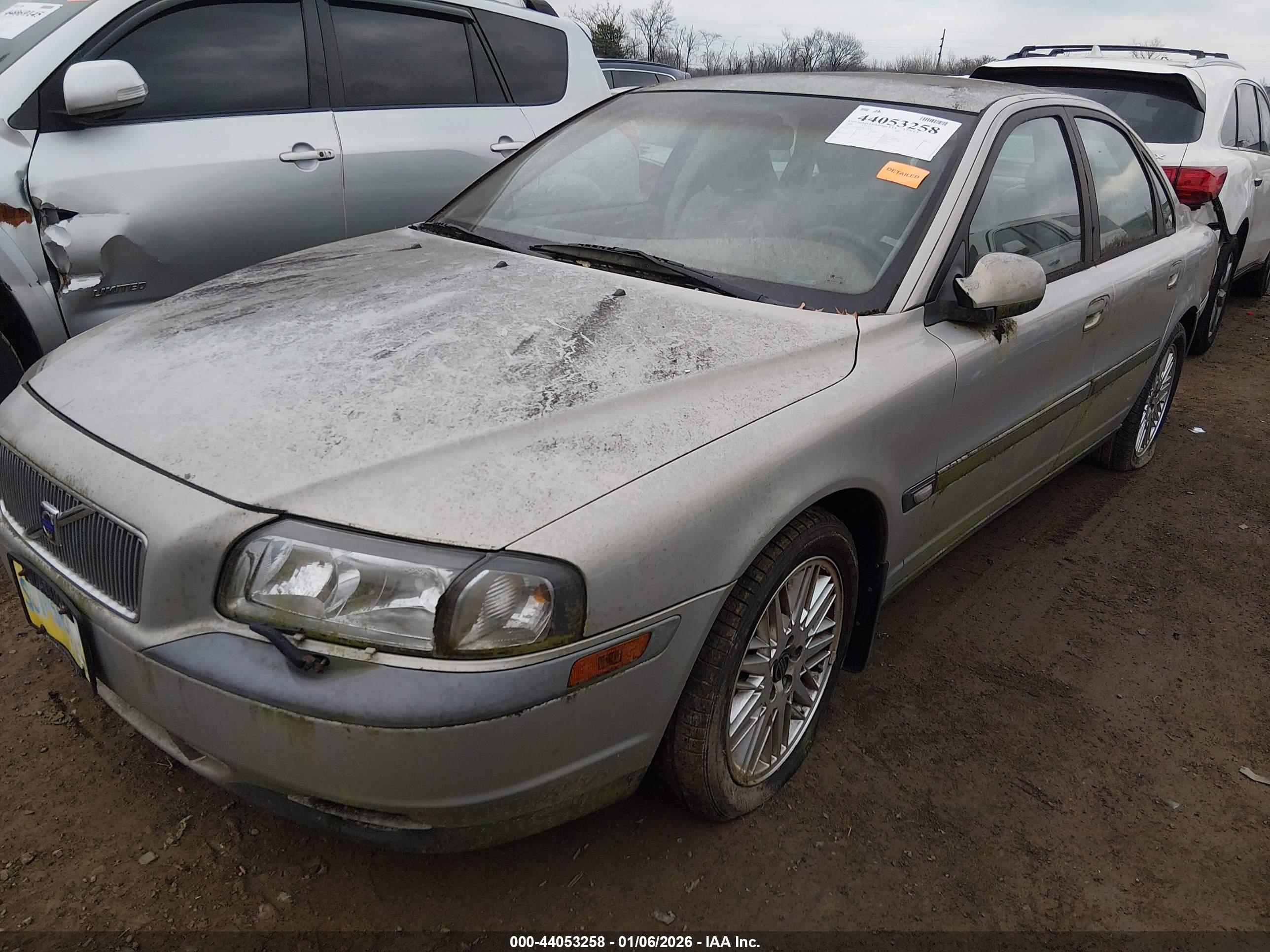VOLVO S80 image 2