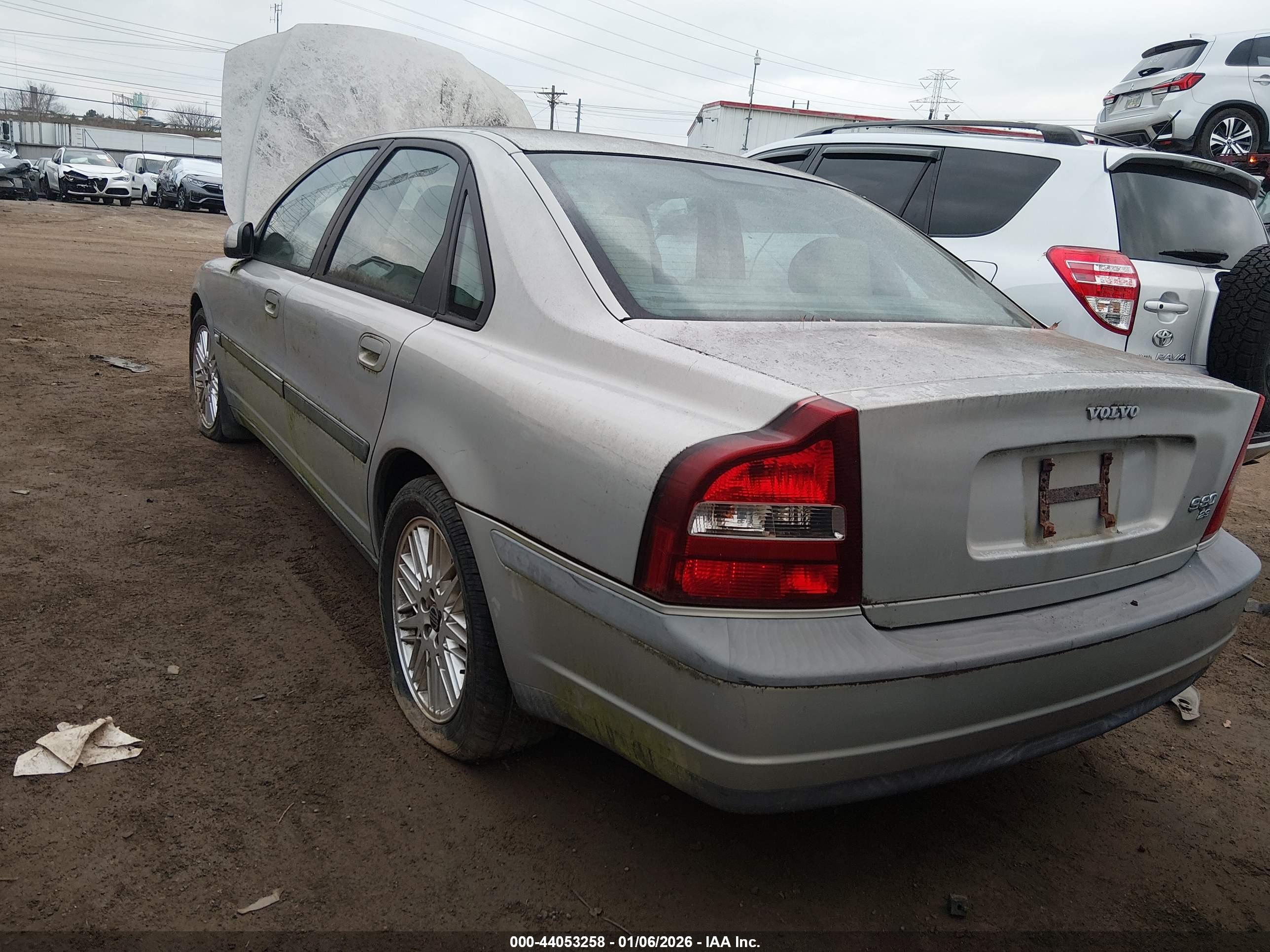 VOLVO S80 image 3