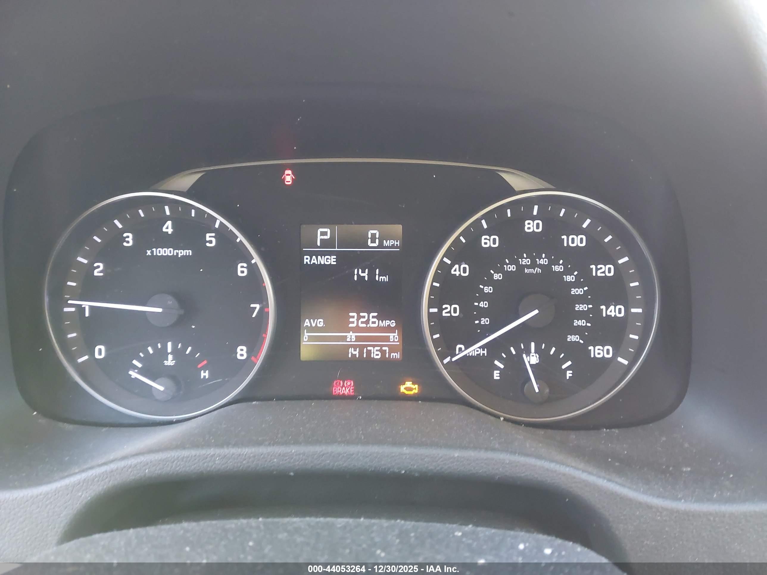 HYUNDAI ELANTRA image 7
