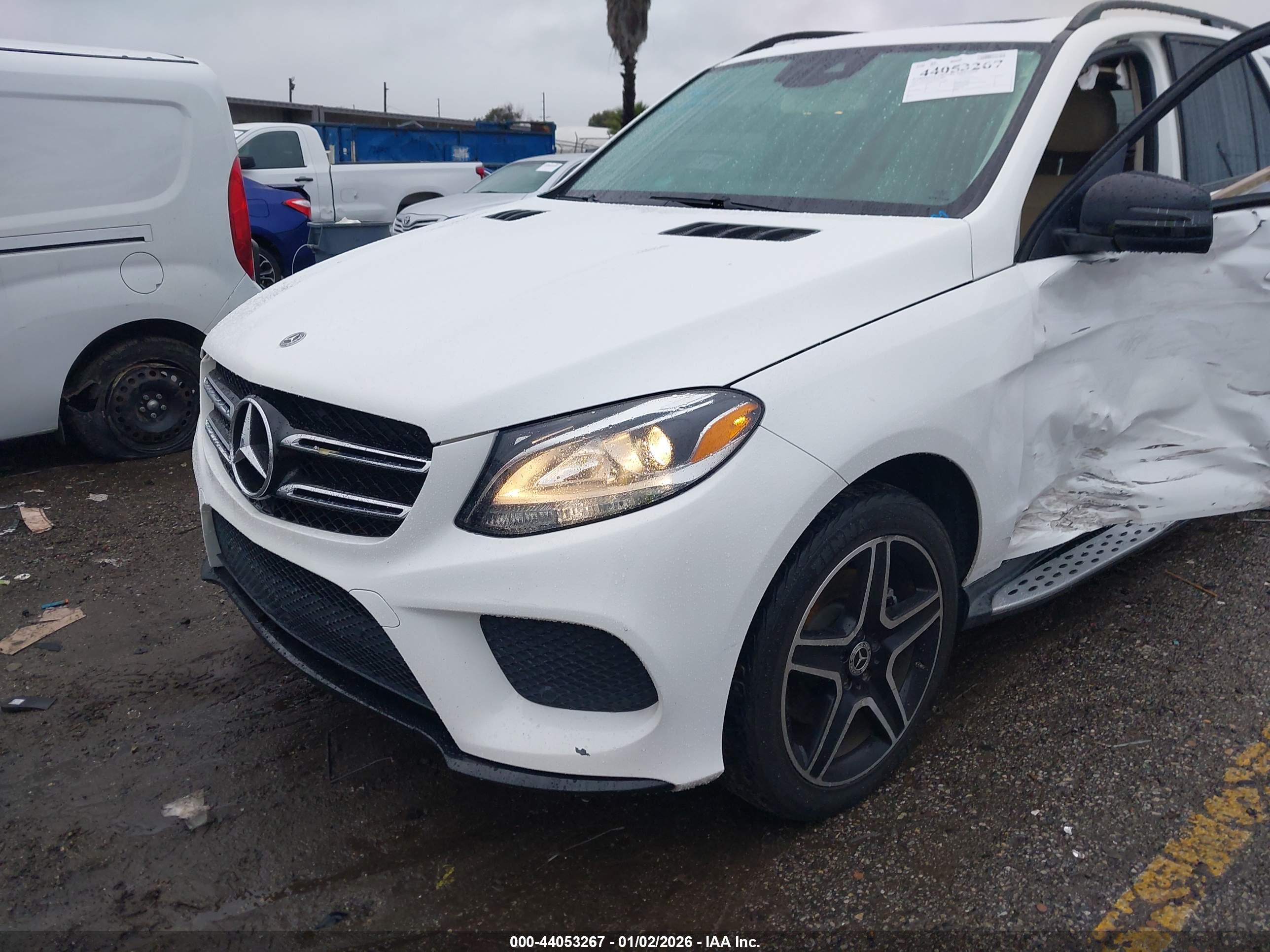 MERCEDES-BENZ GLE image 6