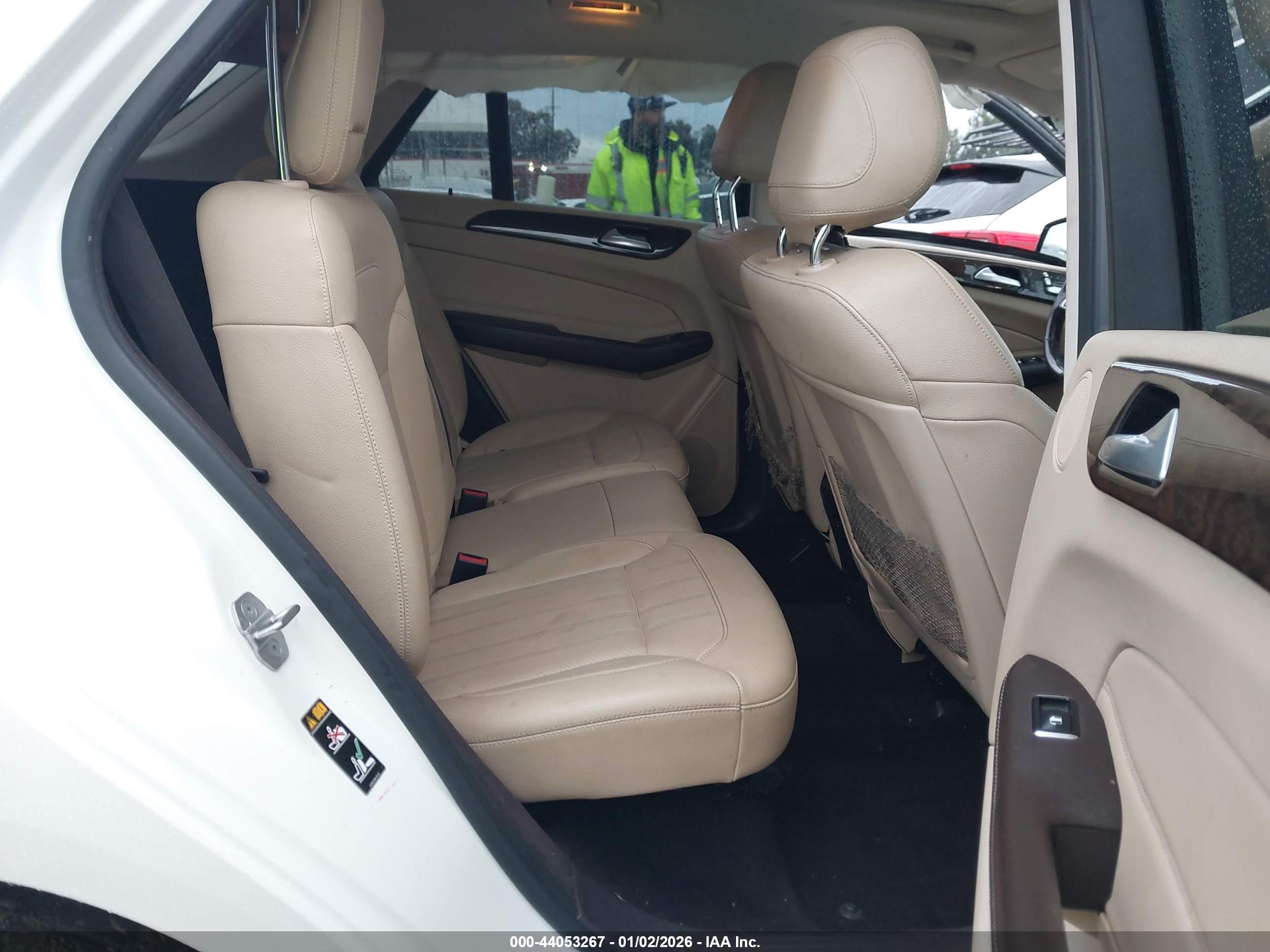MERCEDES-BENZ GLE image 8