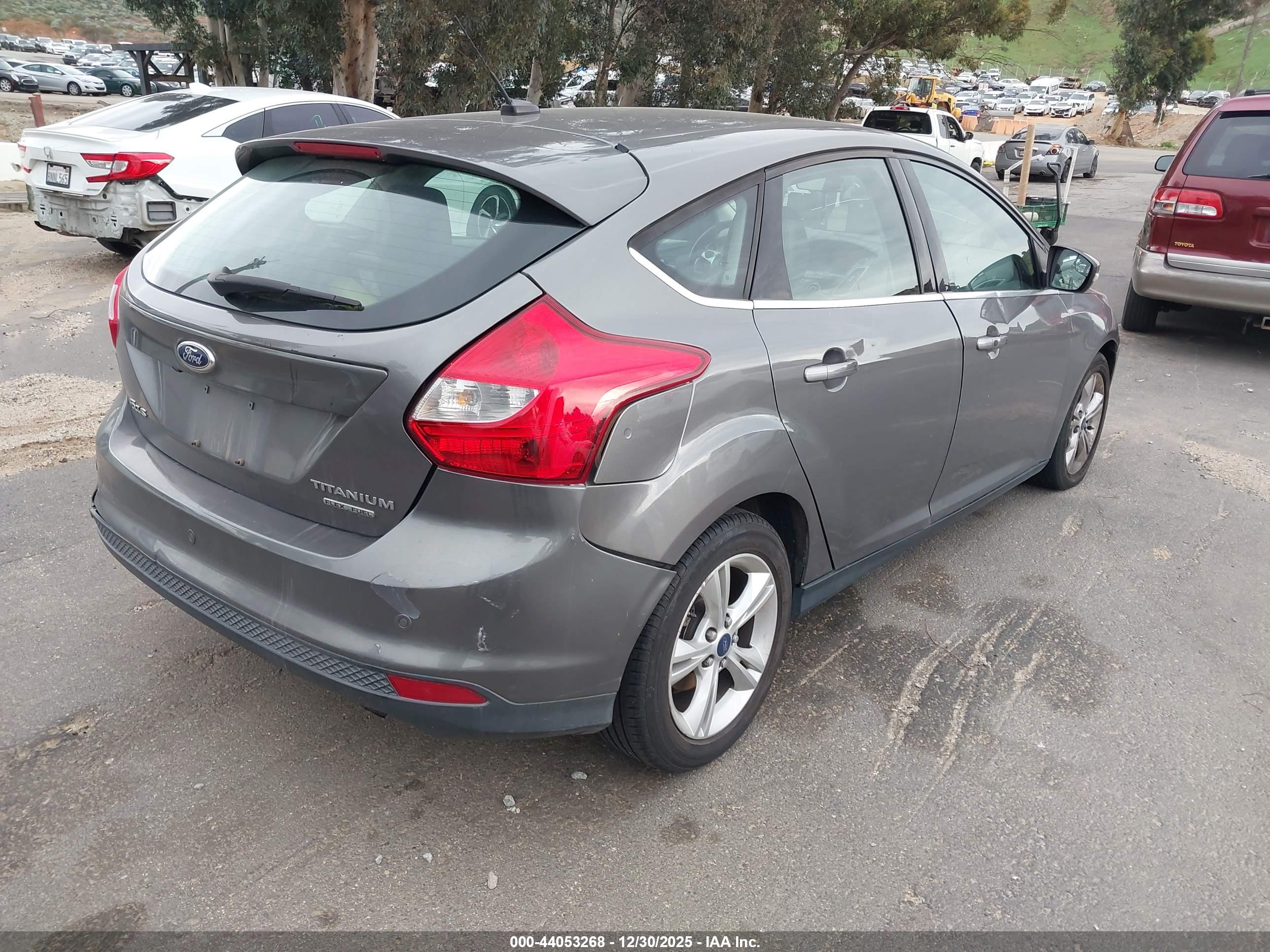 FORD FOCUS image 4
