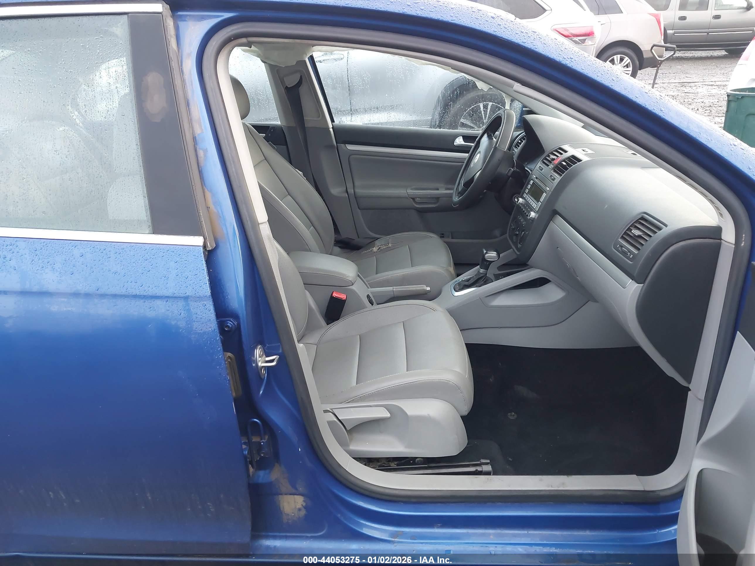 VOLKSWAGEN JETTA image 5
