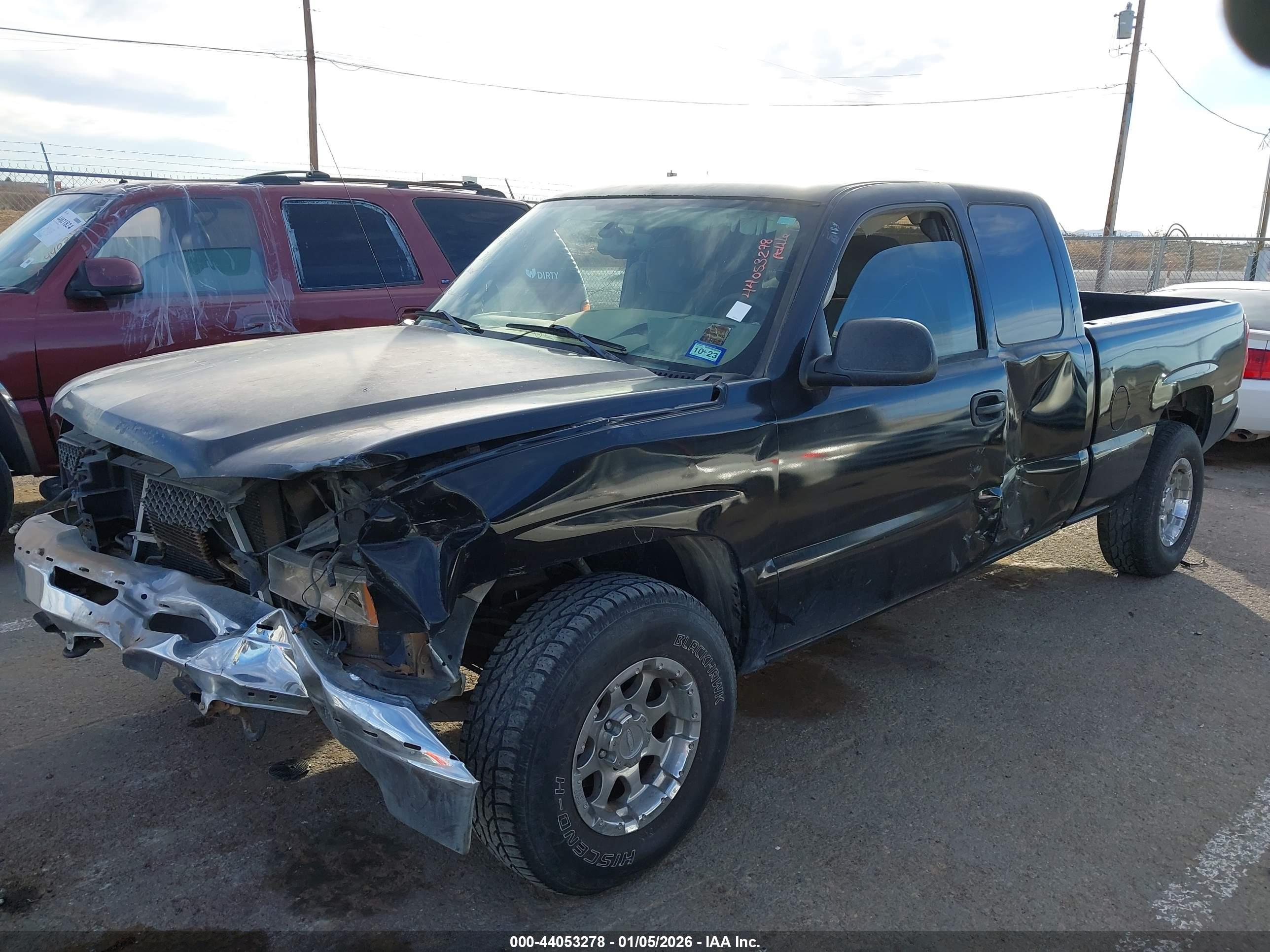 CHEVROLET SILVERADO image 6