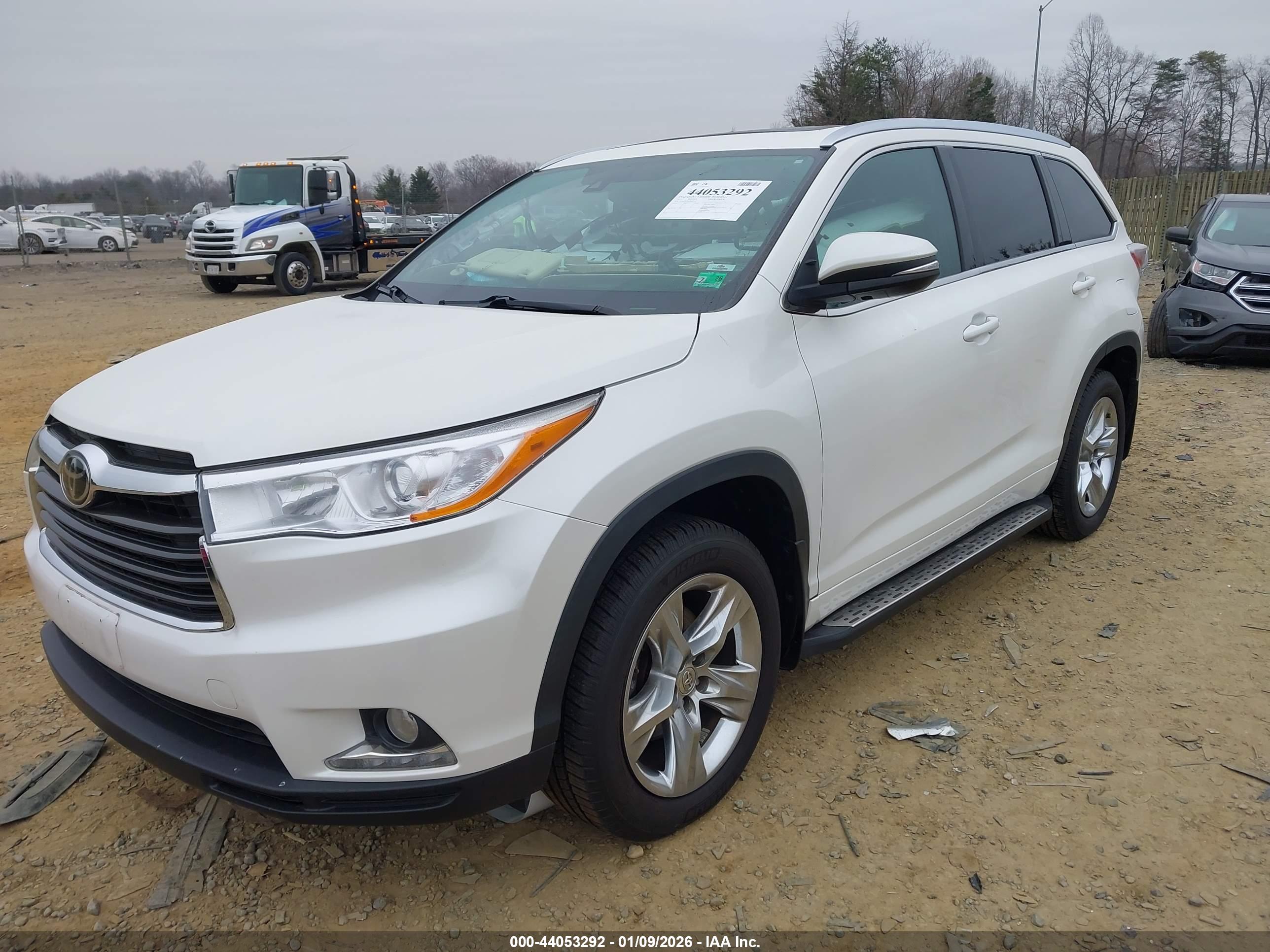TOYOTA HIGHLANDER image 2