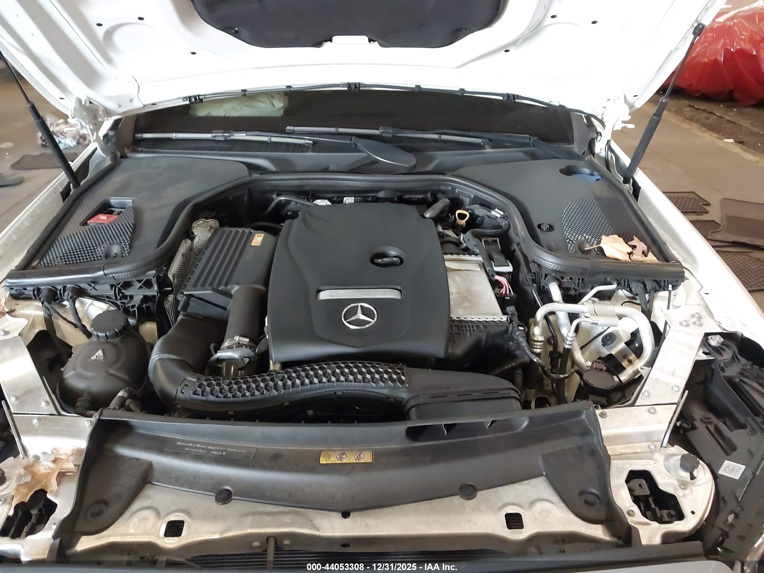 MERCEDES-BENZ E image 10