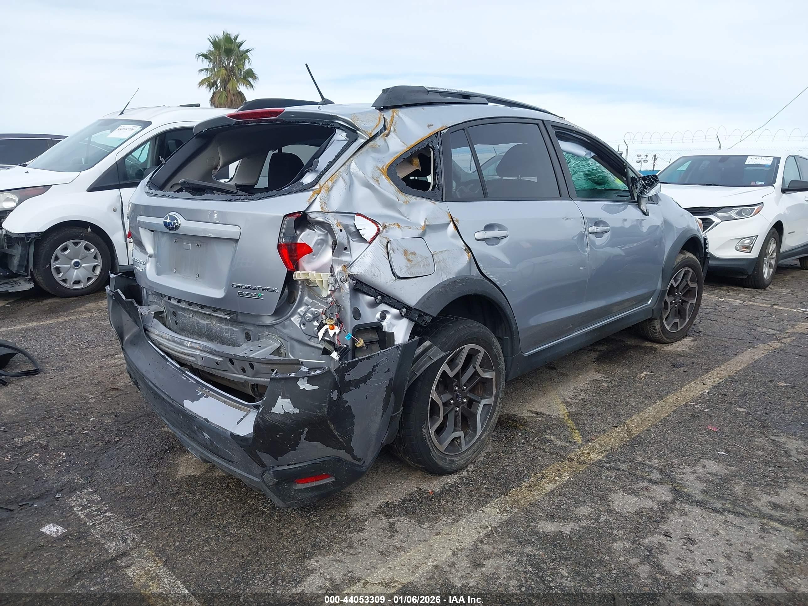 SUBARU CROSSTREK image 4