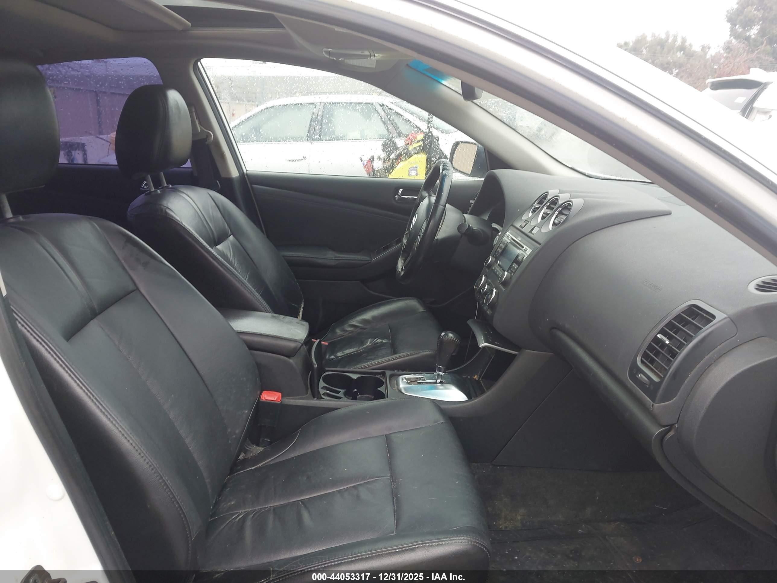 NISSAN ALTIMA image 5