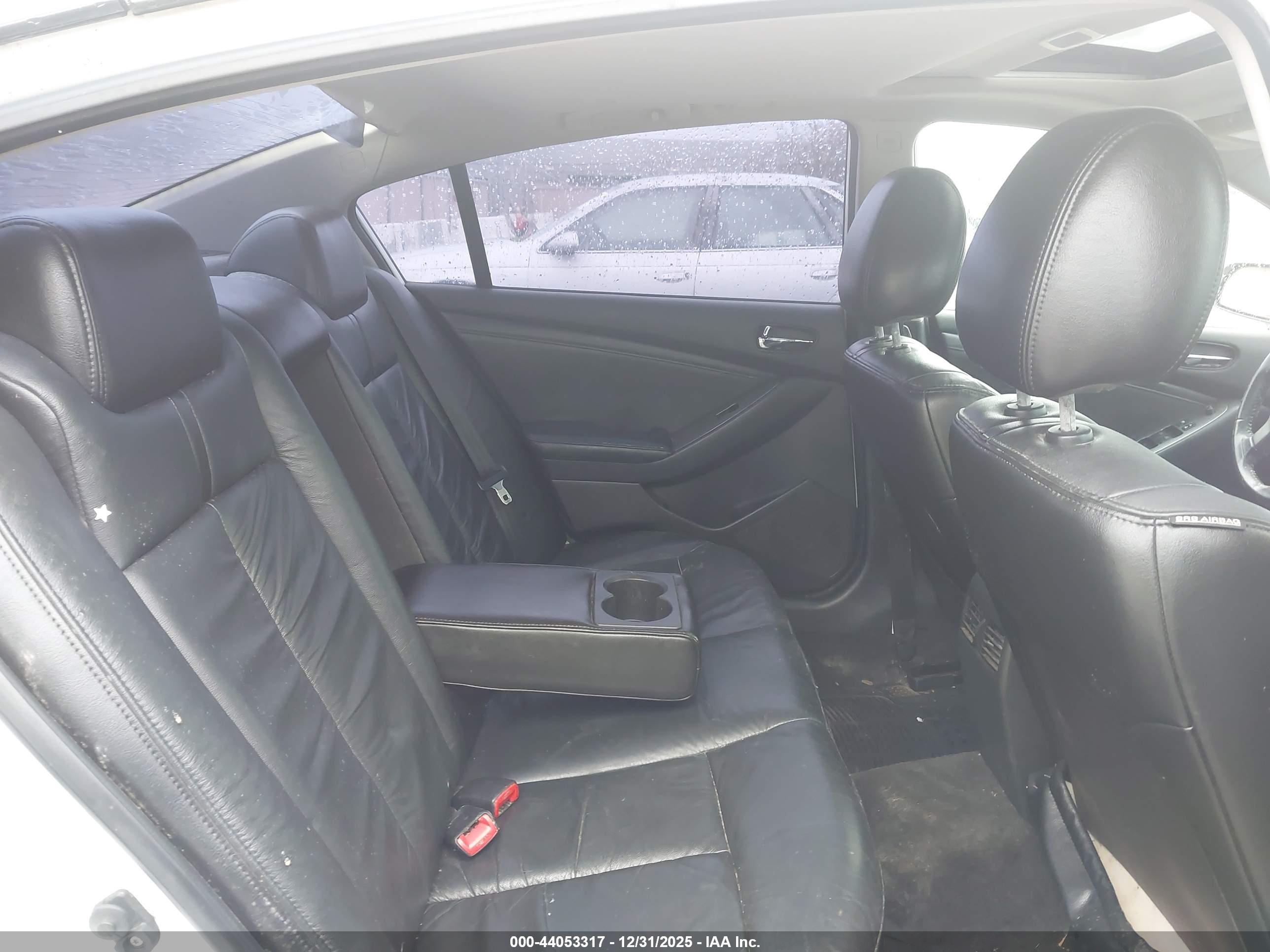 NISSAN ALTIMA image 8
