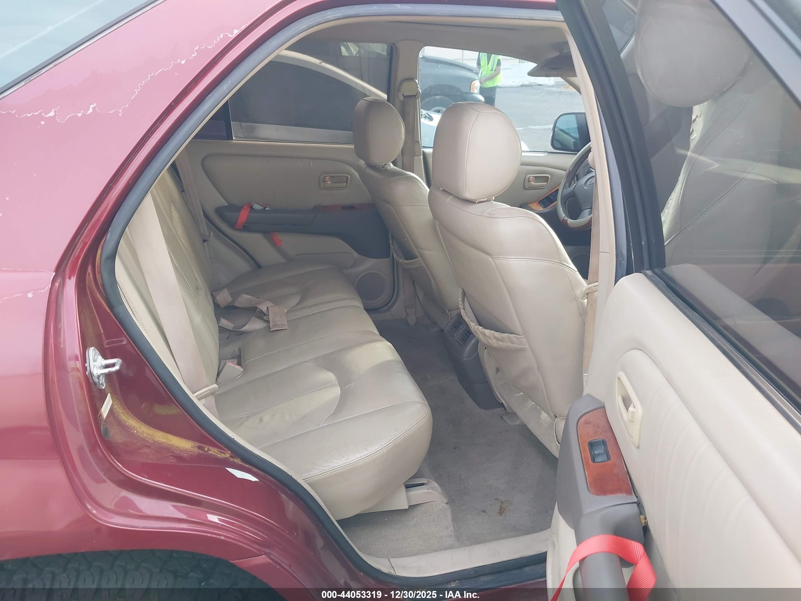 LEXUS RX image 8