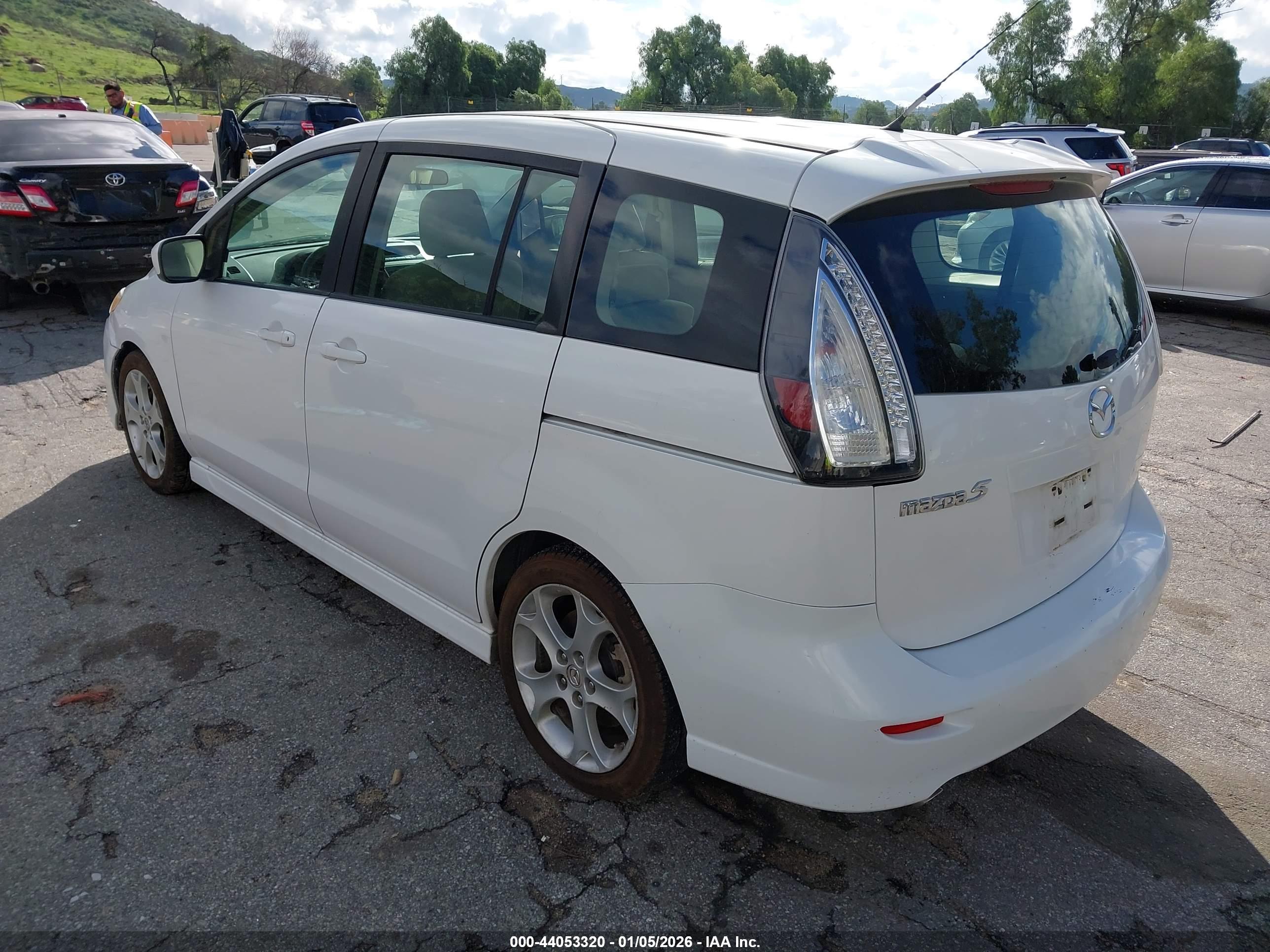 MAZDA MAZDA5 image 3