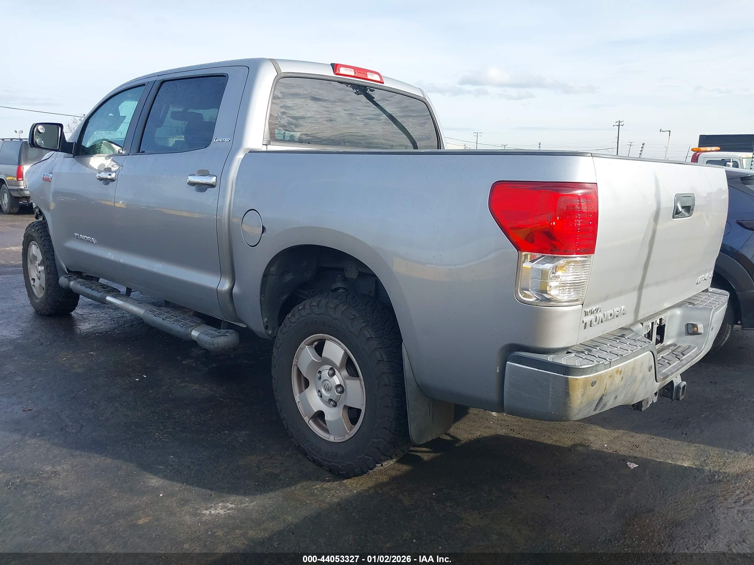 TOYOTA TUNDRA image 3
