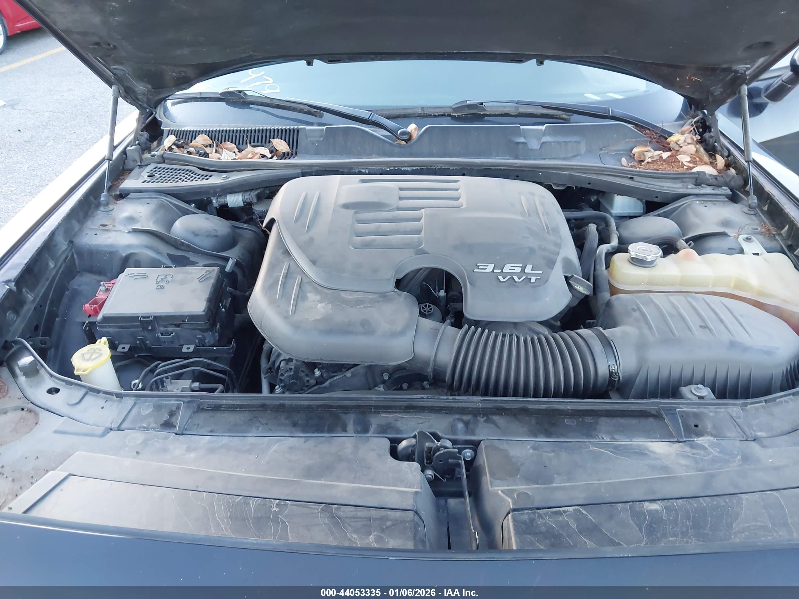 DODGE CHALLENGER image 10