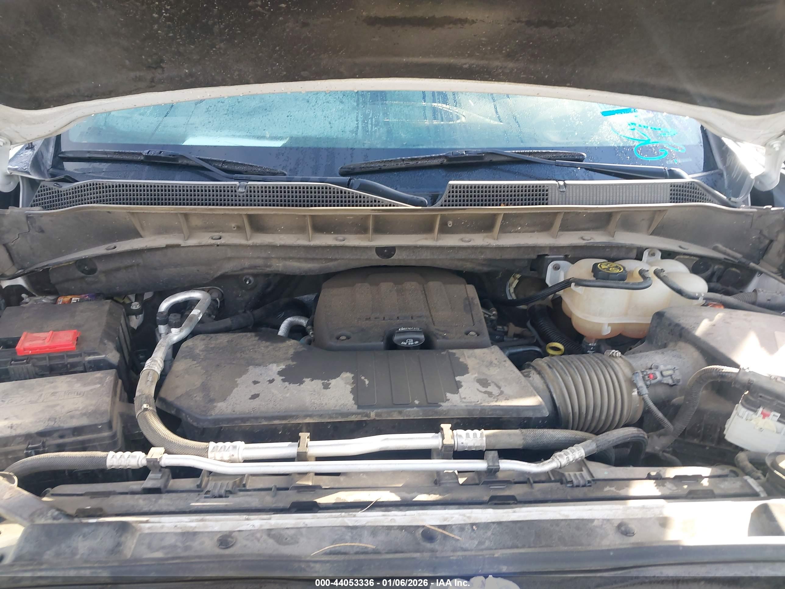 CHEVROLET SILVERADO image 10