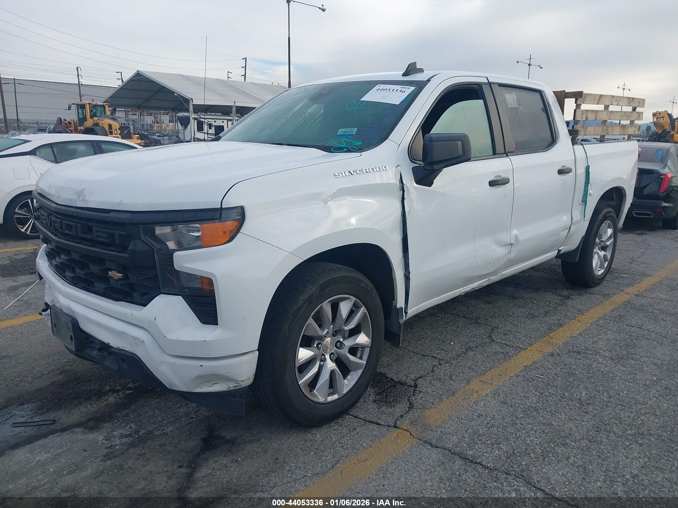 CHEVROLET SILVERADO image 2