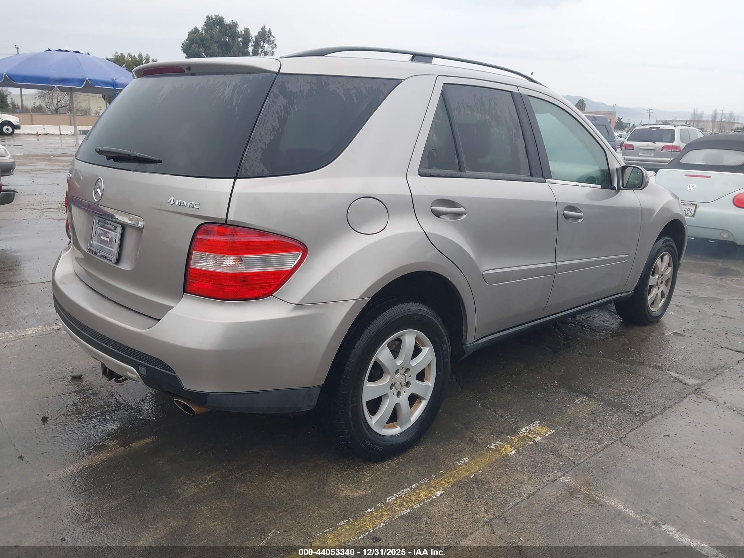 MERCEDES-BENZ ML image 4