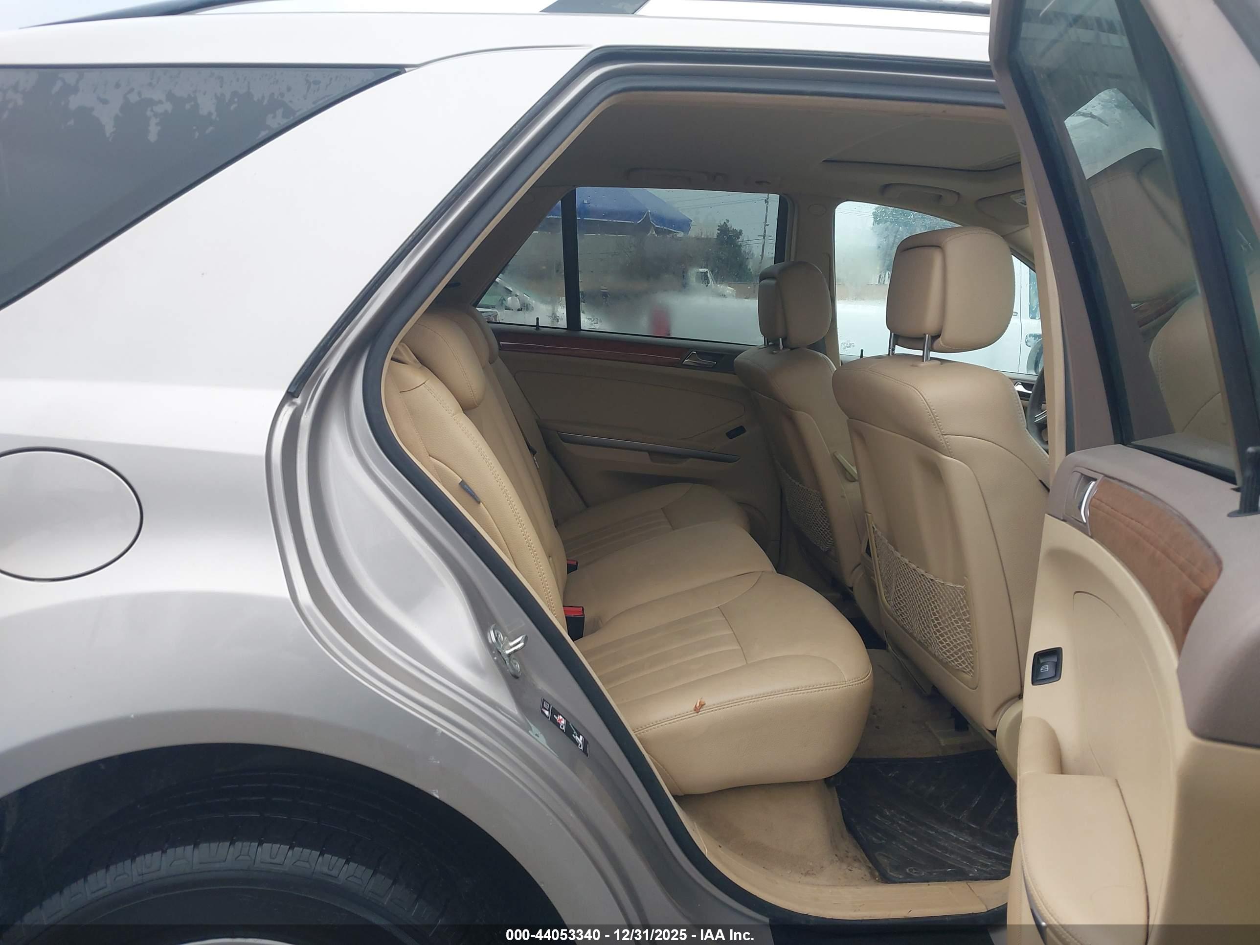 MERCEDES-BENZ ML image 8