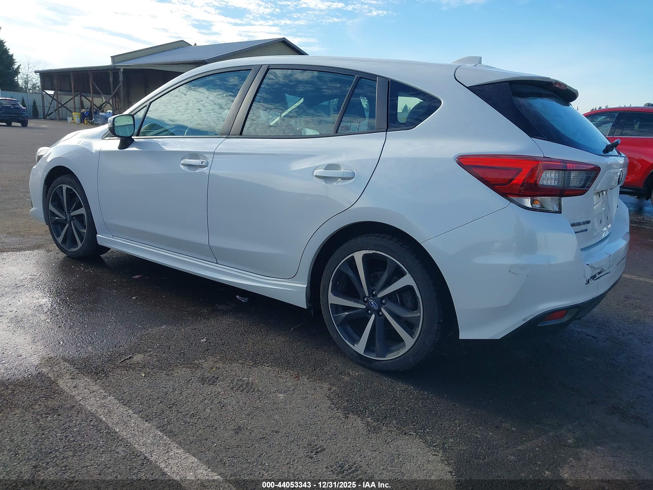 SUBARU IMPREZA image 3