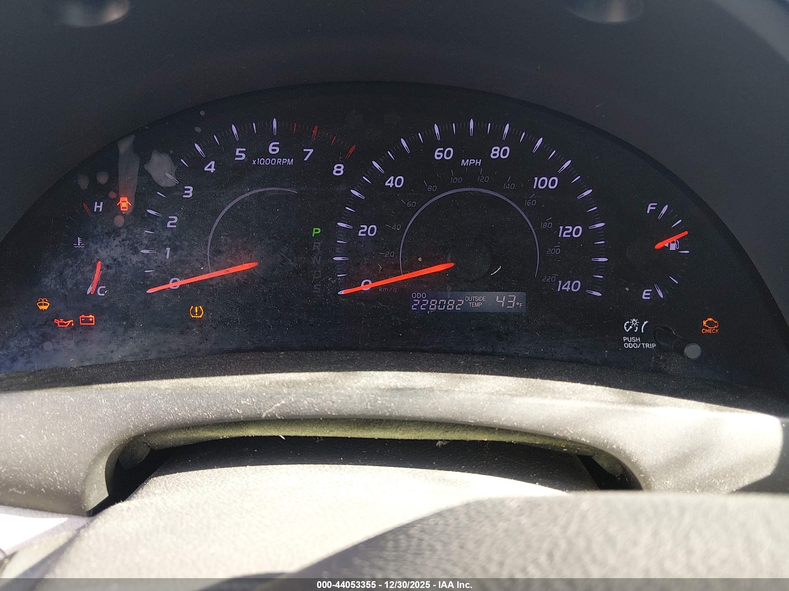 TOYOTA CAMRY image 7