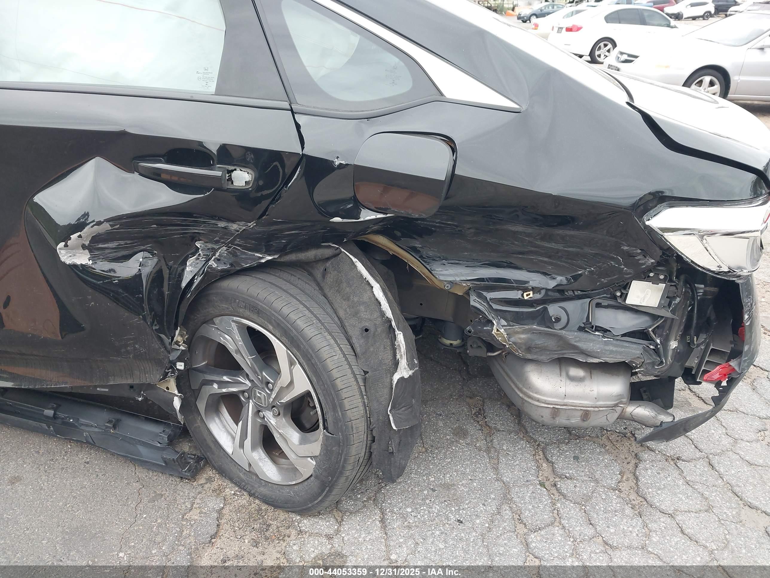 HONDA ACCORD image 6