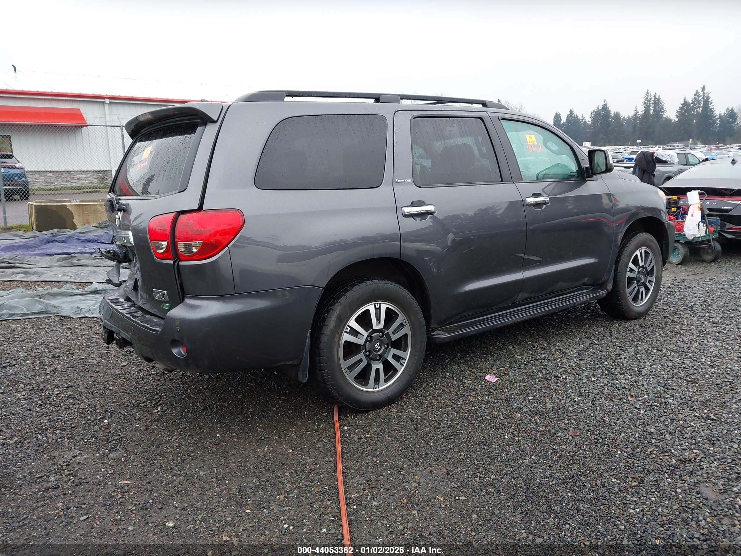 TOYOTA SEQUOIA image 4