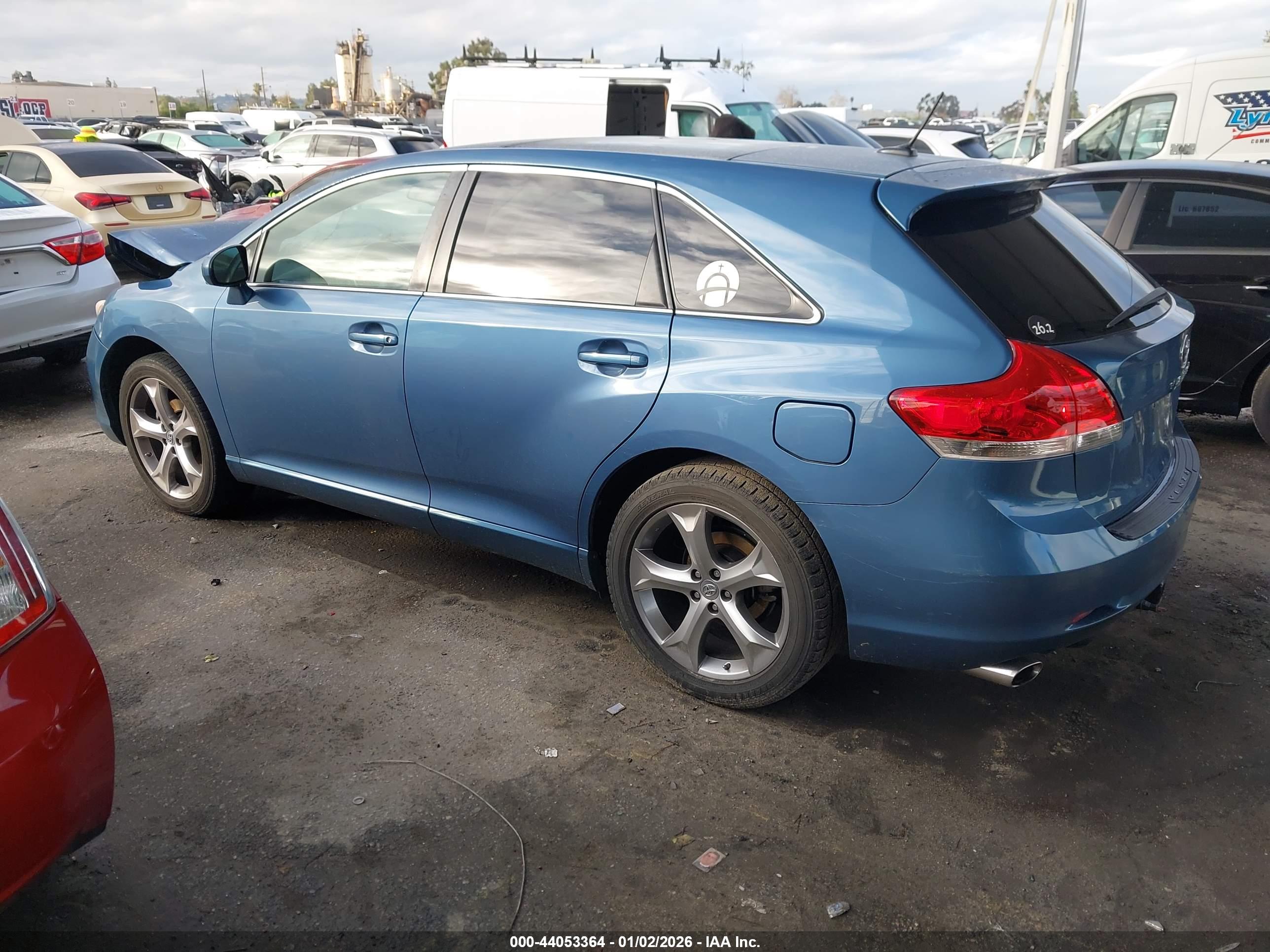 TOYOTA VENZA image 3