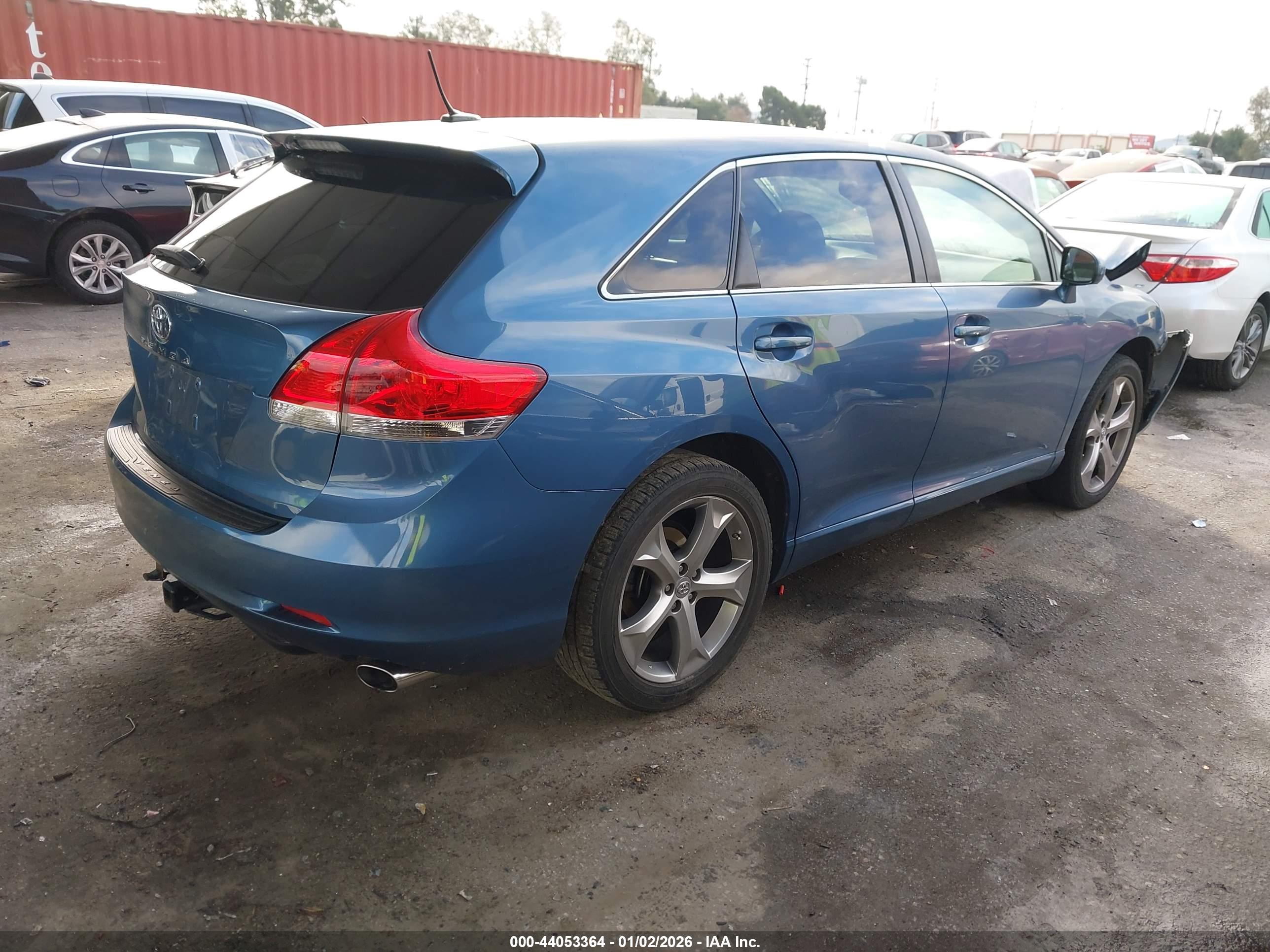 TOYOTA VENZA image 4