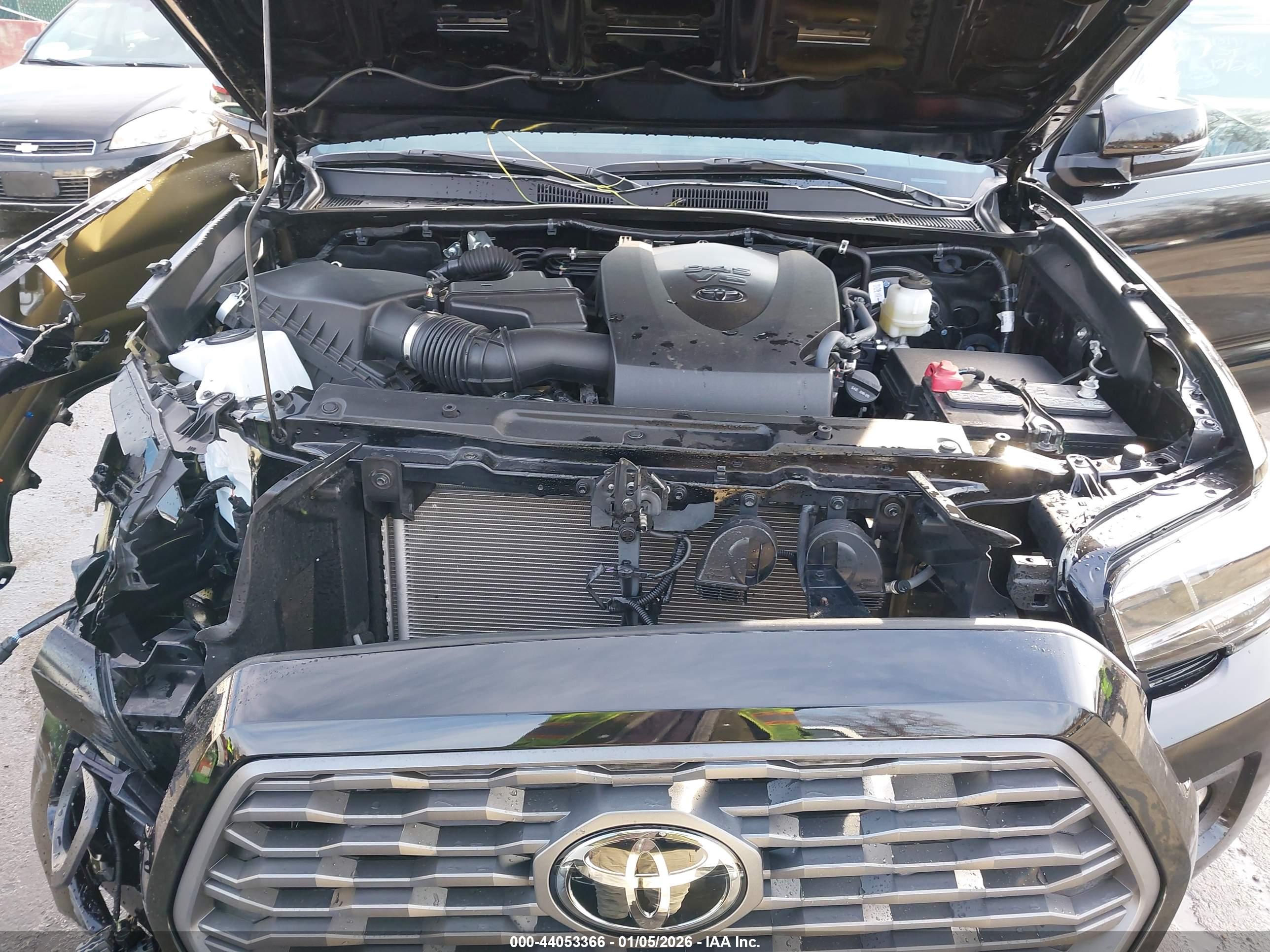 TOYOTA TACOMA image 10
