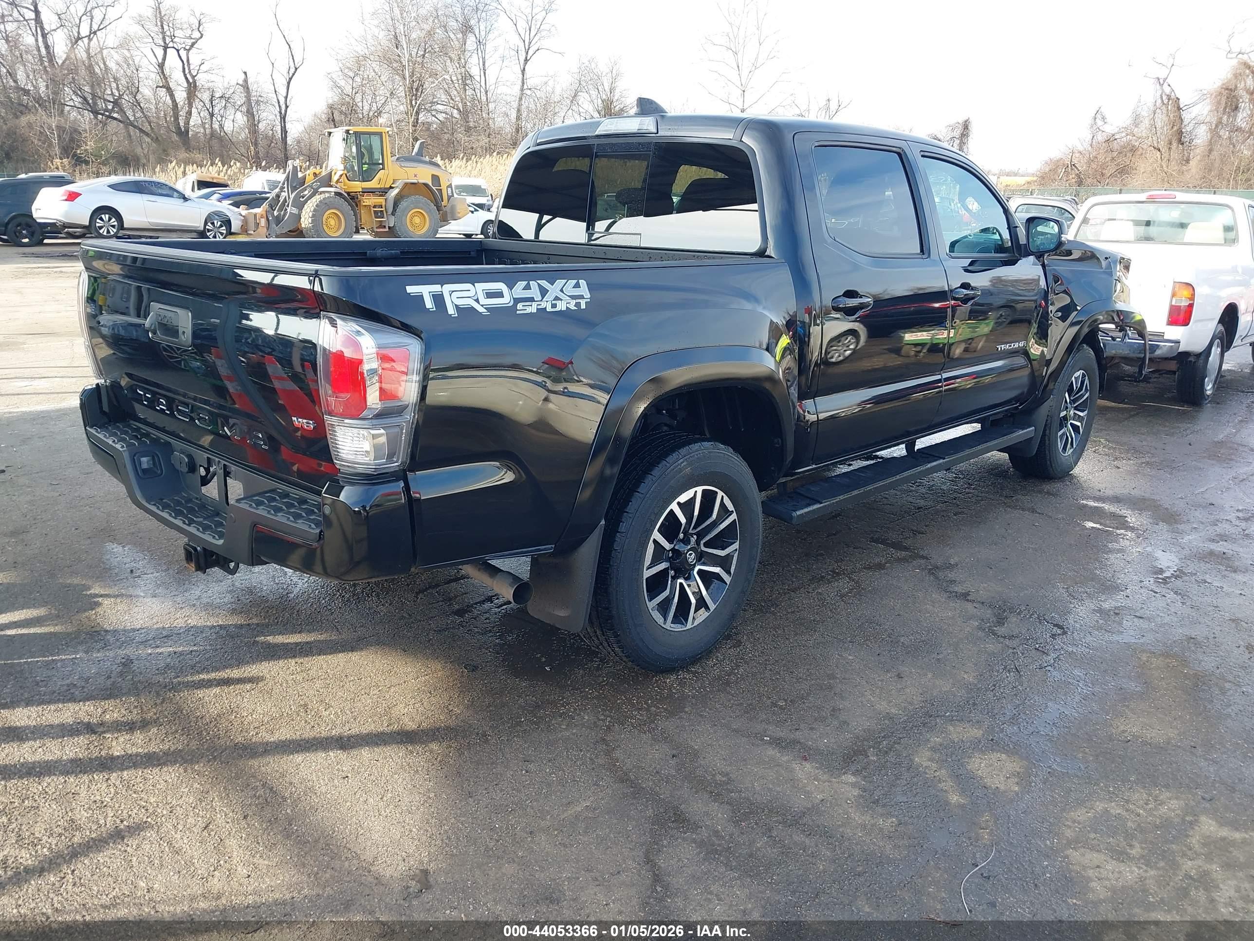 TOYOTA TACOMA image 4