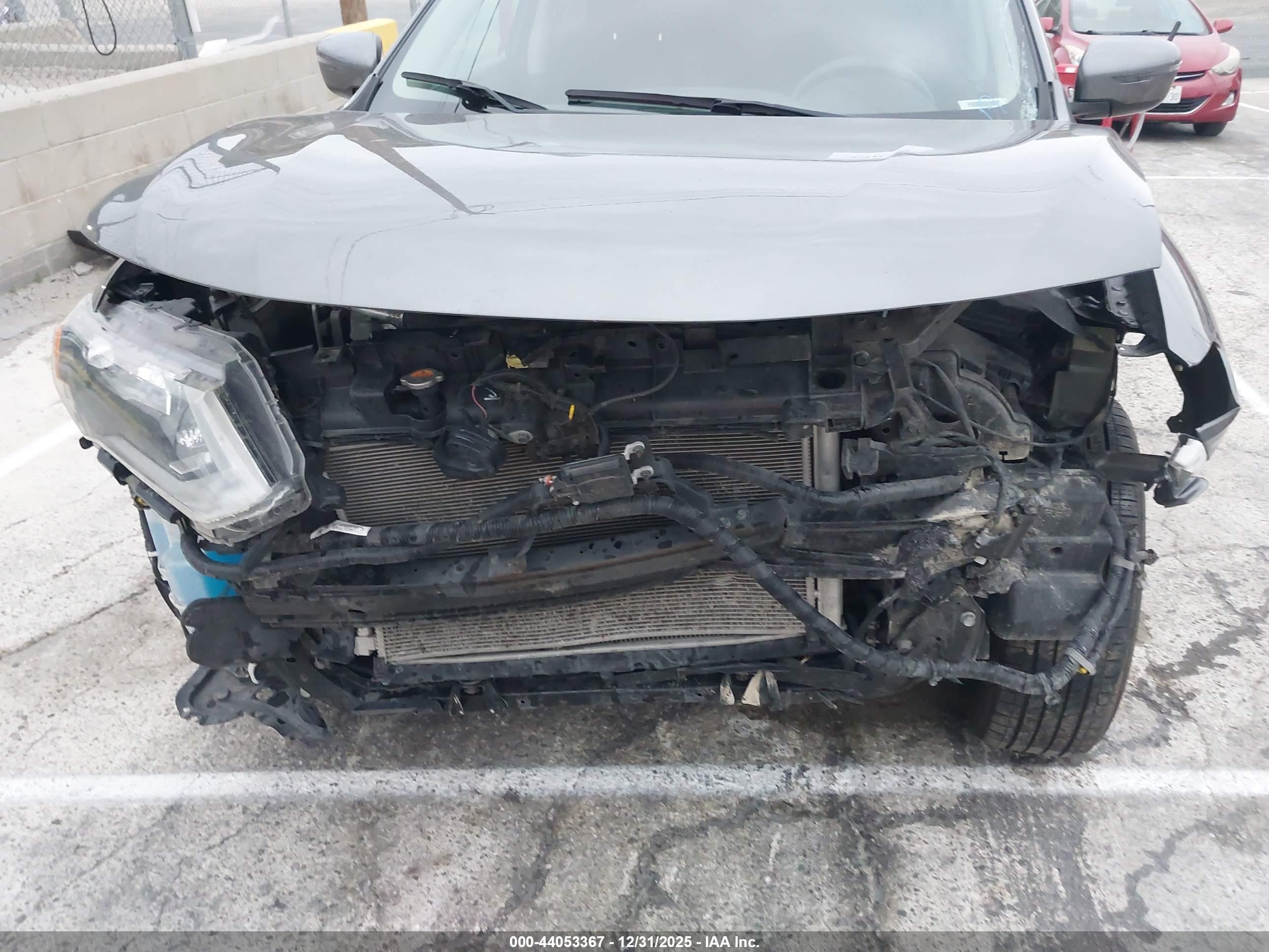 NISSAN ROGUE image 6