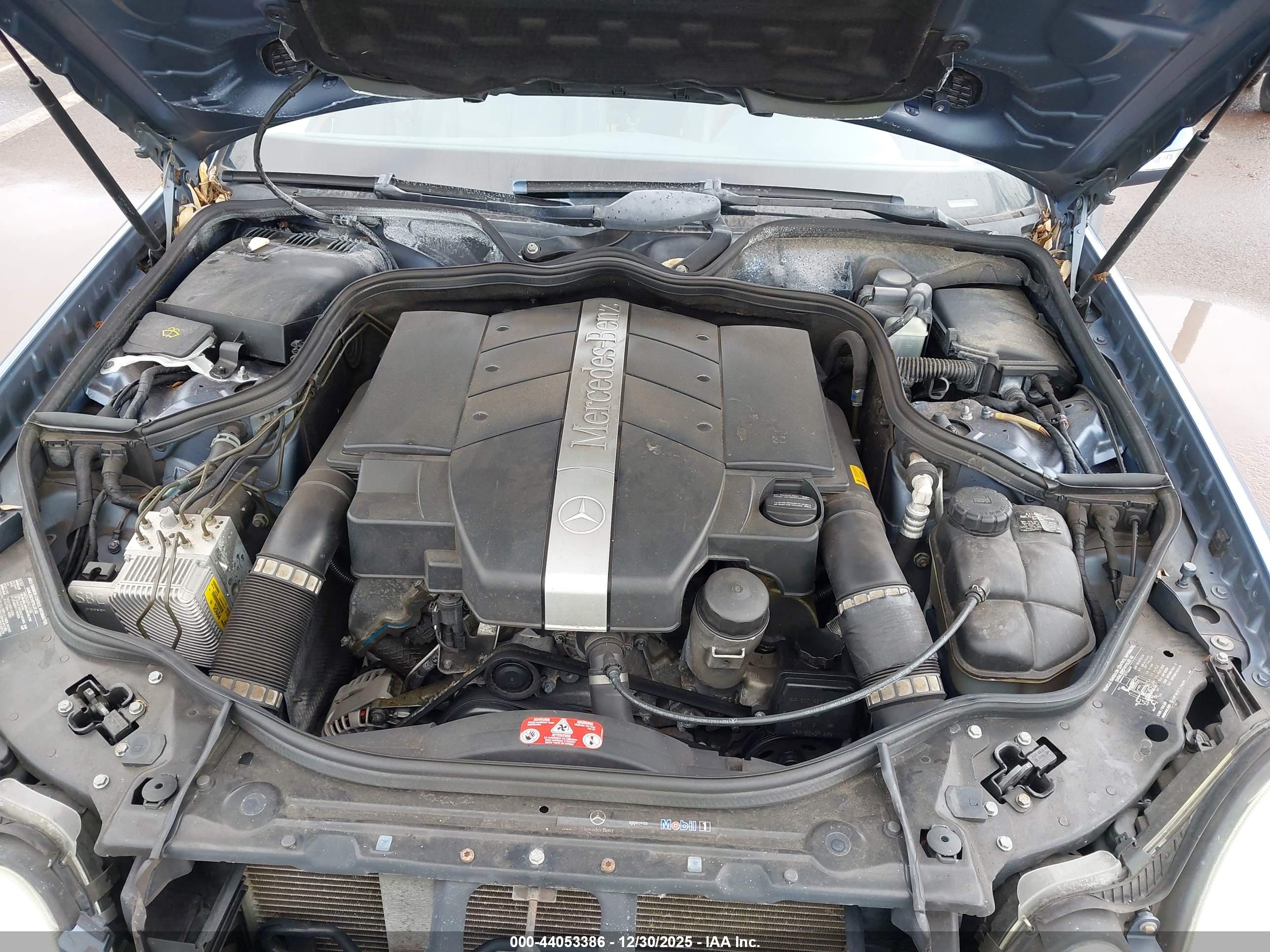 MERCEDES-BENZ E image 10