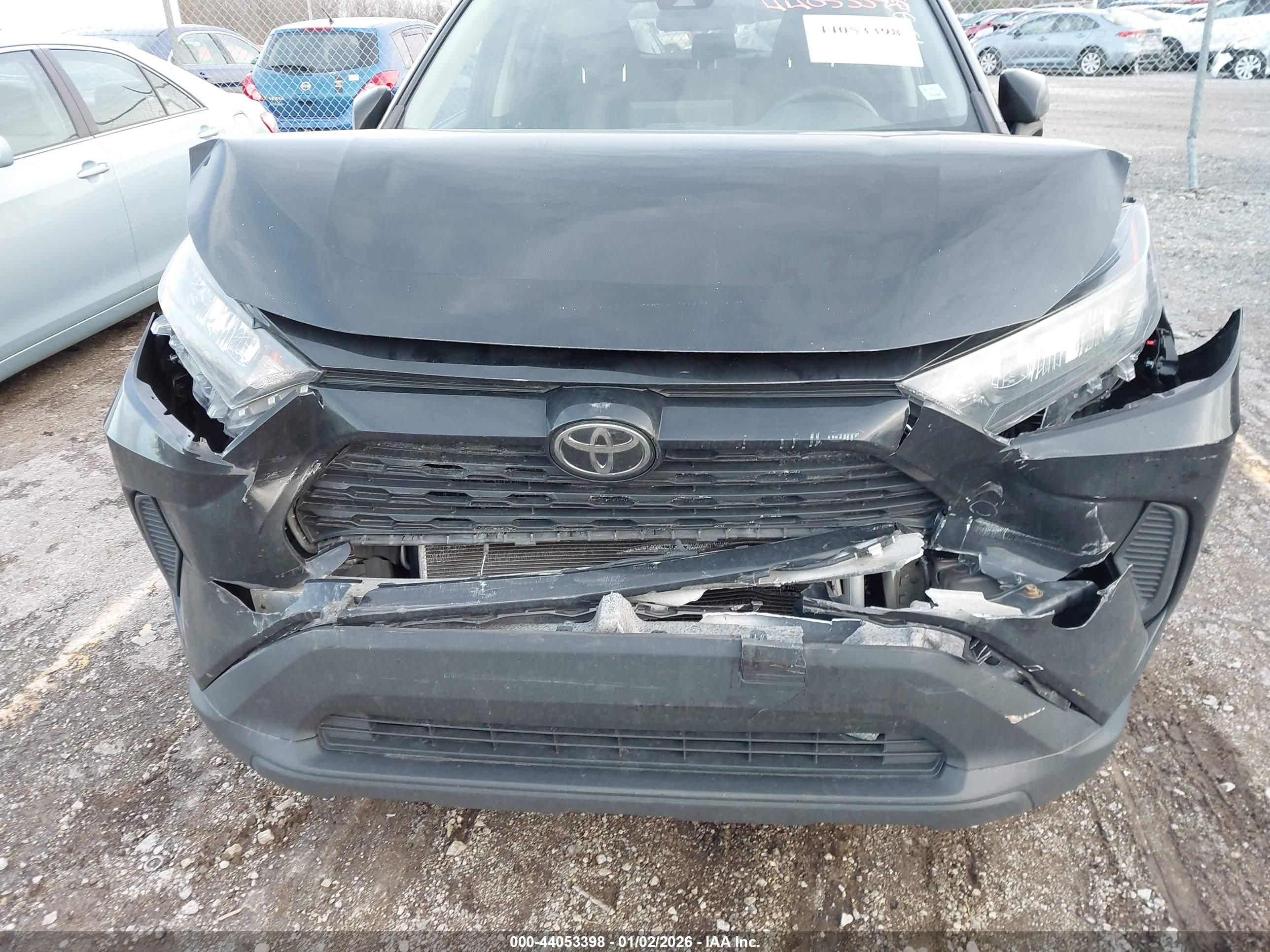 TOYOTA RAV4 image 6